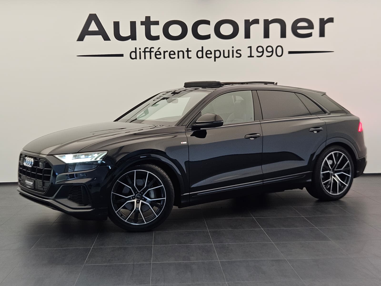 AUDI Q8 55 TFSI quattro tiptronic