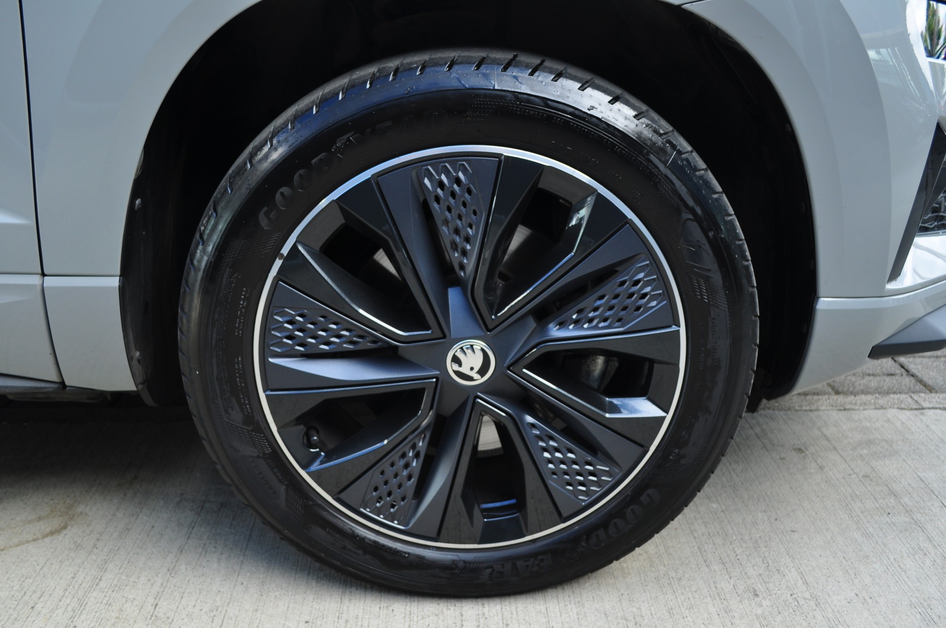 SKODA Karoq 2.0TDI Sport Line 4x4-image-18