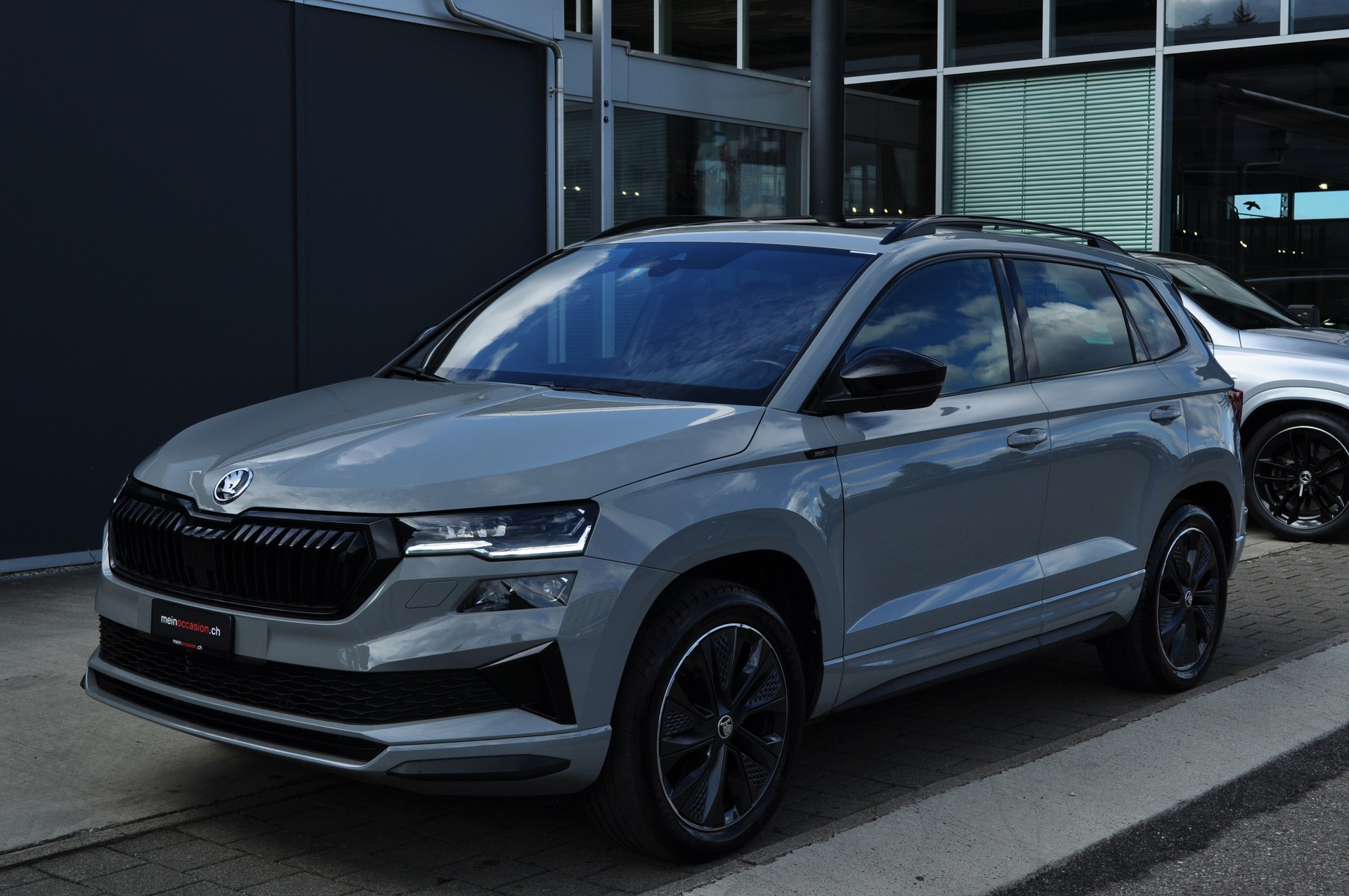 SKODA Karoq 2.0TDI Sport Line 4x4-image-1