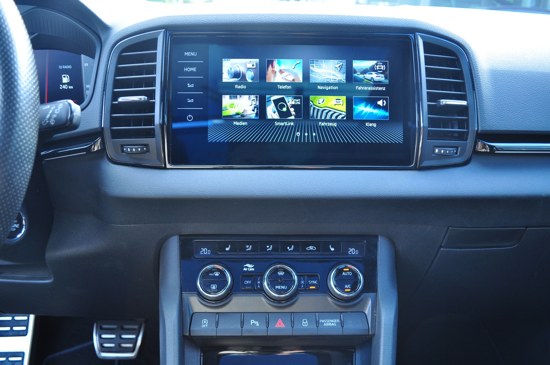 SKODA Karoq 2.0TDI Sport Line 4x4-image-11