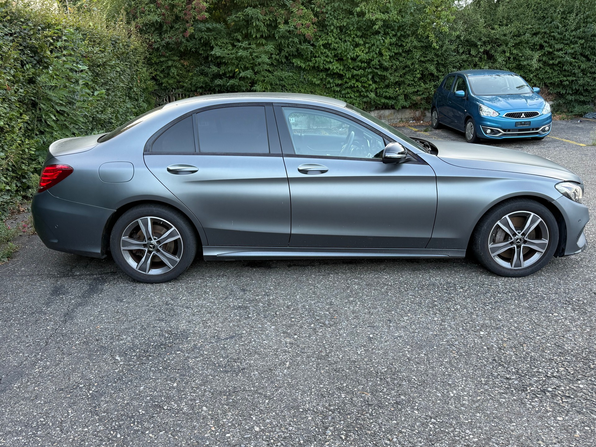MERCEDES-BENZ C 300 AMG Line 9G-Tronic-image-3