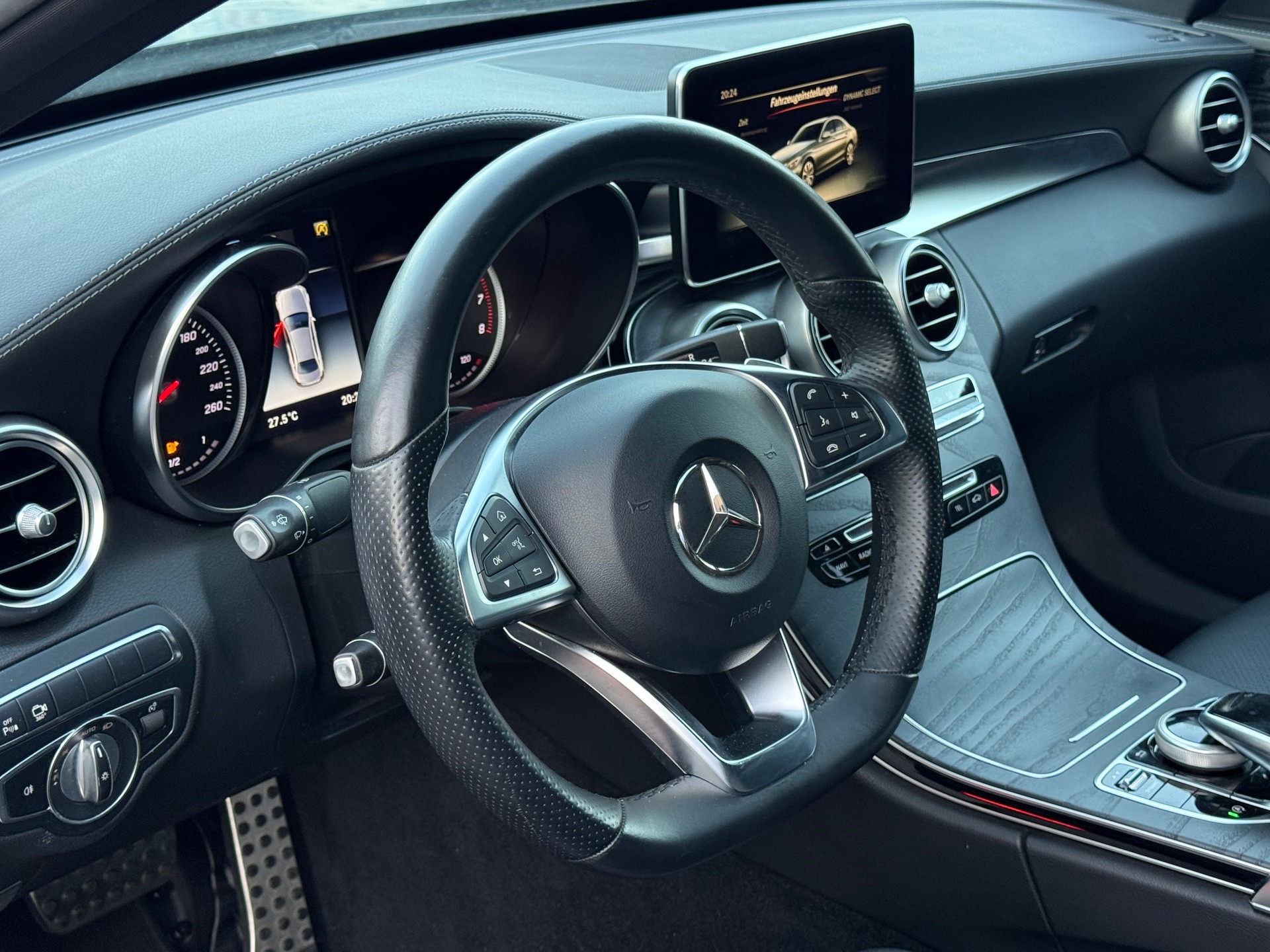 MERCEDES-BENZ C 300 AMG Line 9G-Tronic-image-9