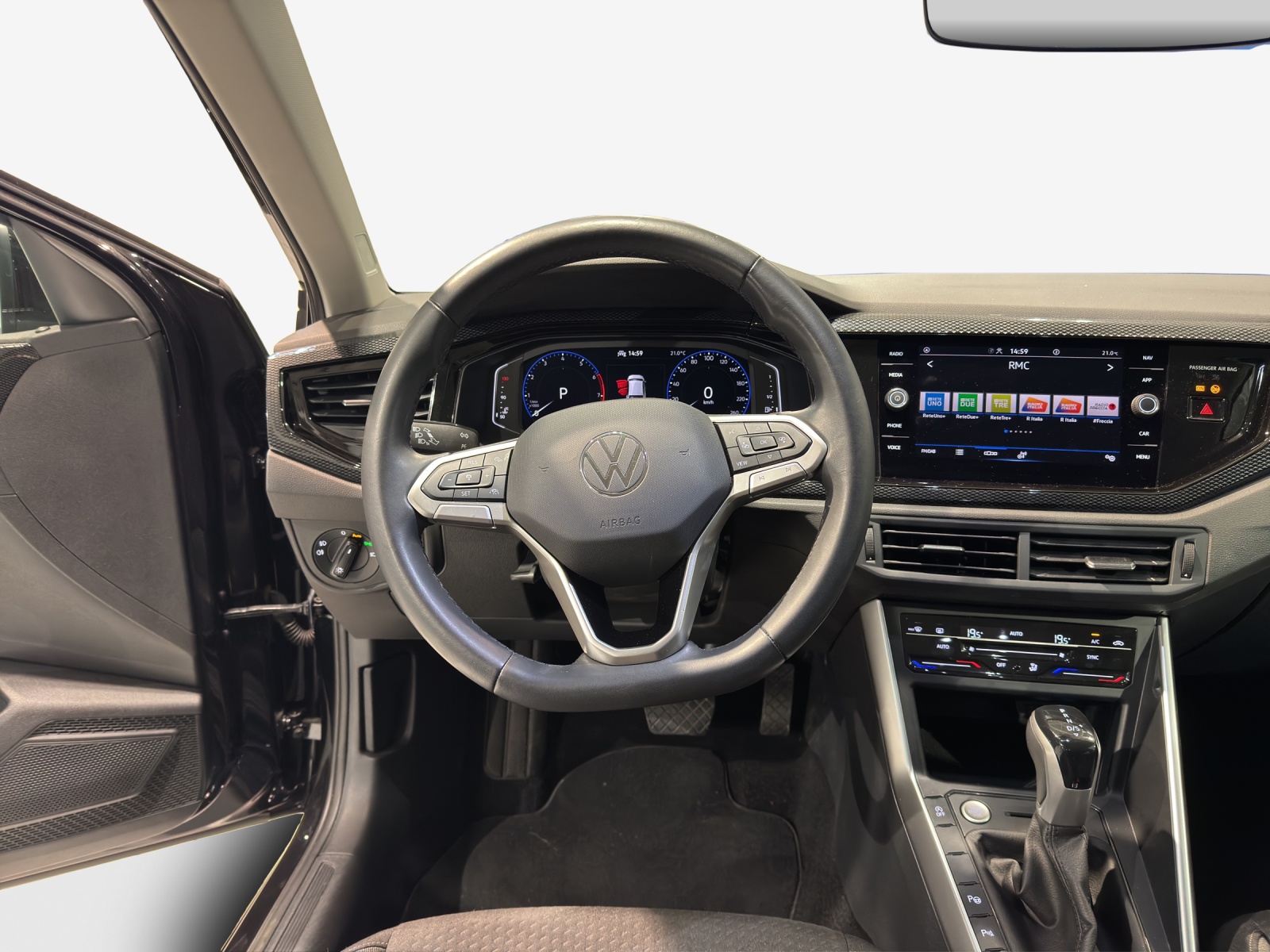 VW Taigo 1.0 TSI Life DSG-image-9