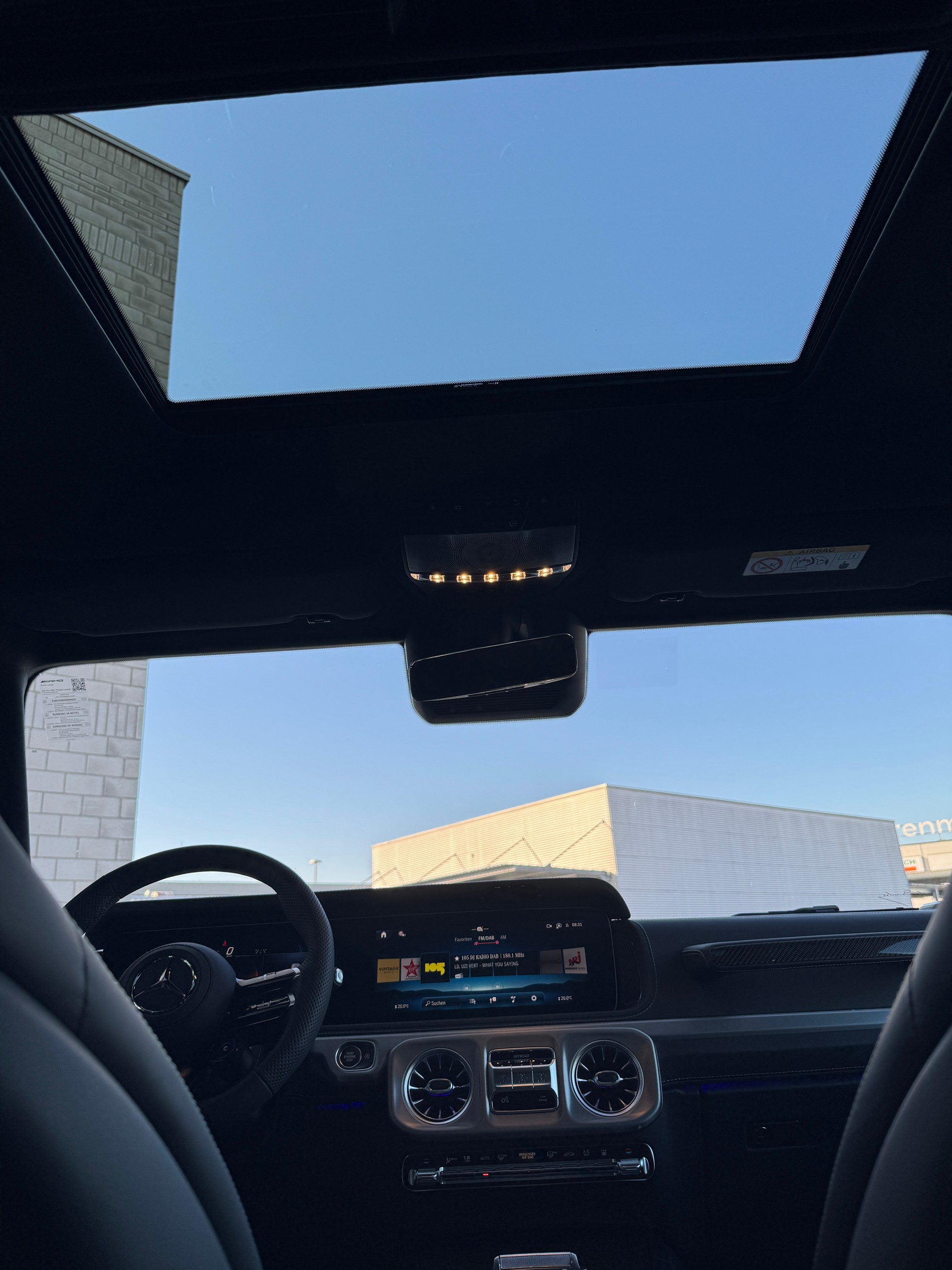 MERCEDES-BENZ G 63 AMG-image-16