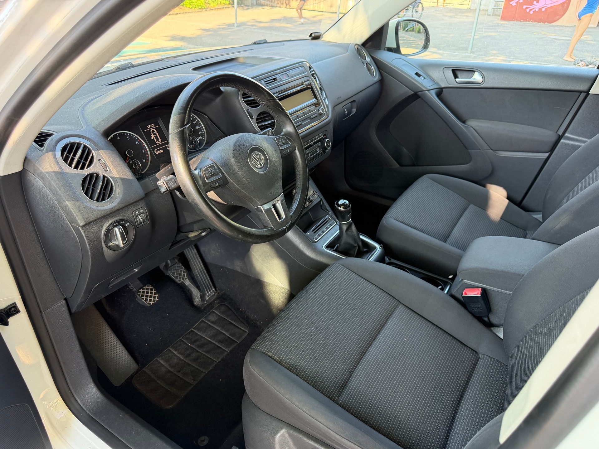 VW Tiguan 1.4 TSI BlueMotion Trend&Fun 4x2-image-11