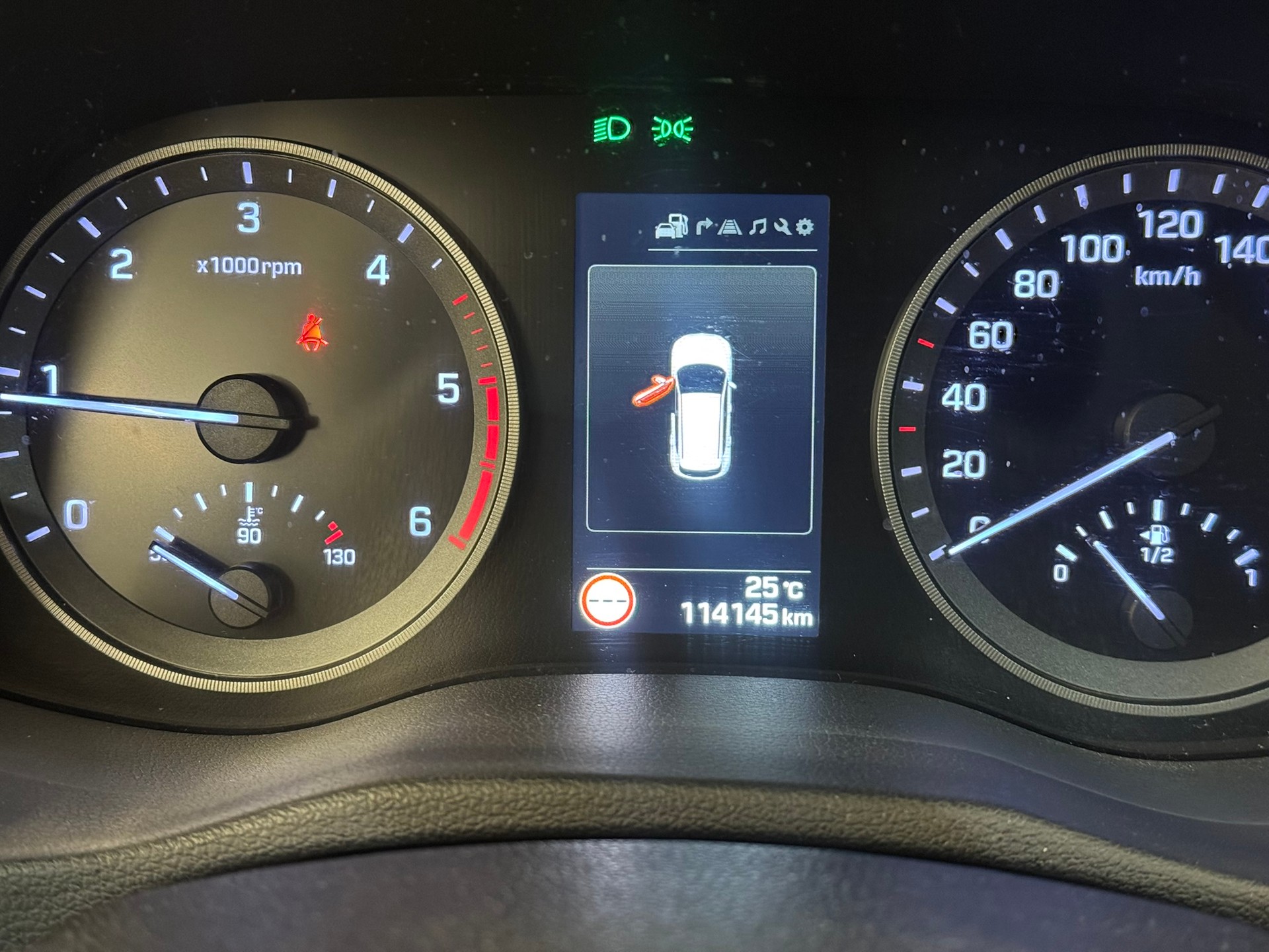 HYUNDAI Tucson 2.0 CRDI Vertex 4WD-image-10