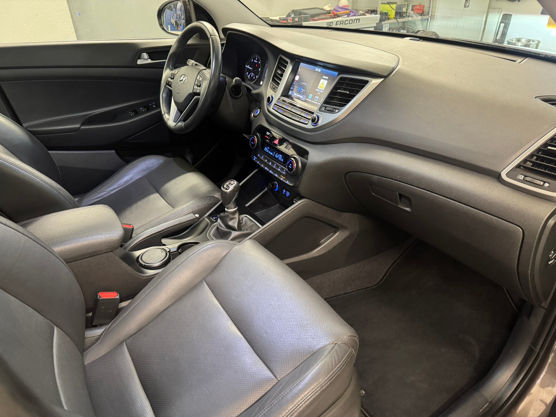 HYUNDAI Tucson 2.0 CRDI Vertex 4WD-image-8