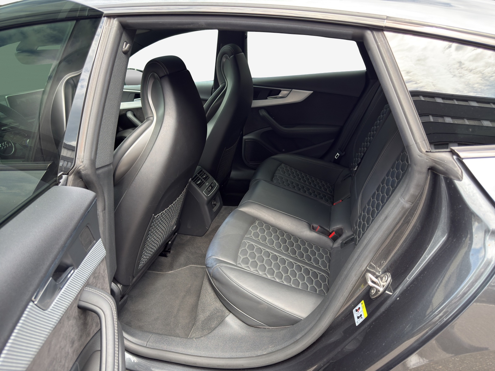 AUDI RS5 Sportback 2.9 TFSI quattro tiptronic-image-11