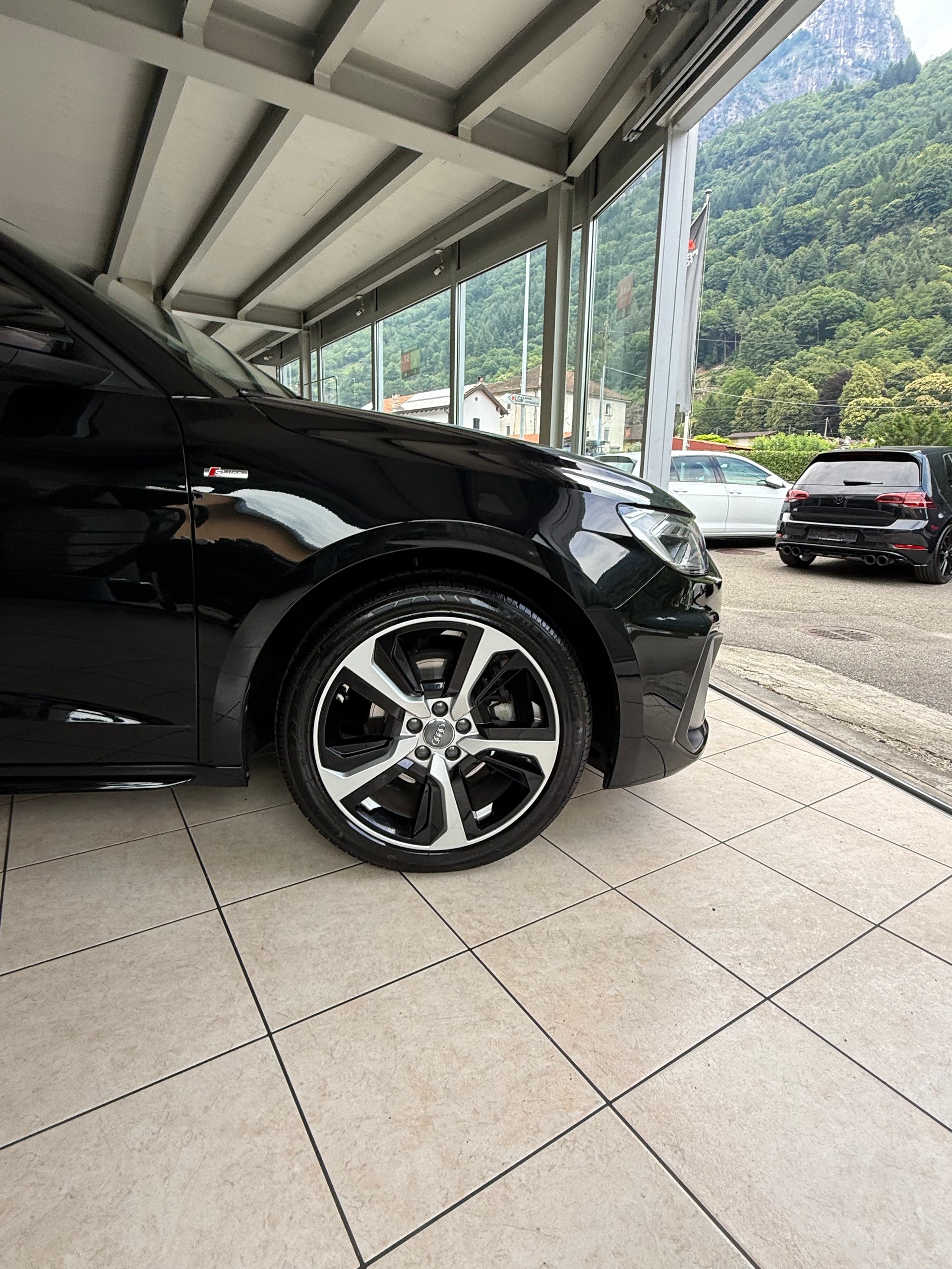AUDI A1 Sportback 35 TFSI S Line S-tronic-image-7