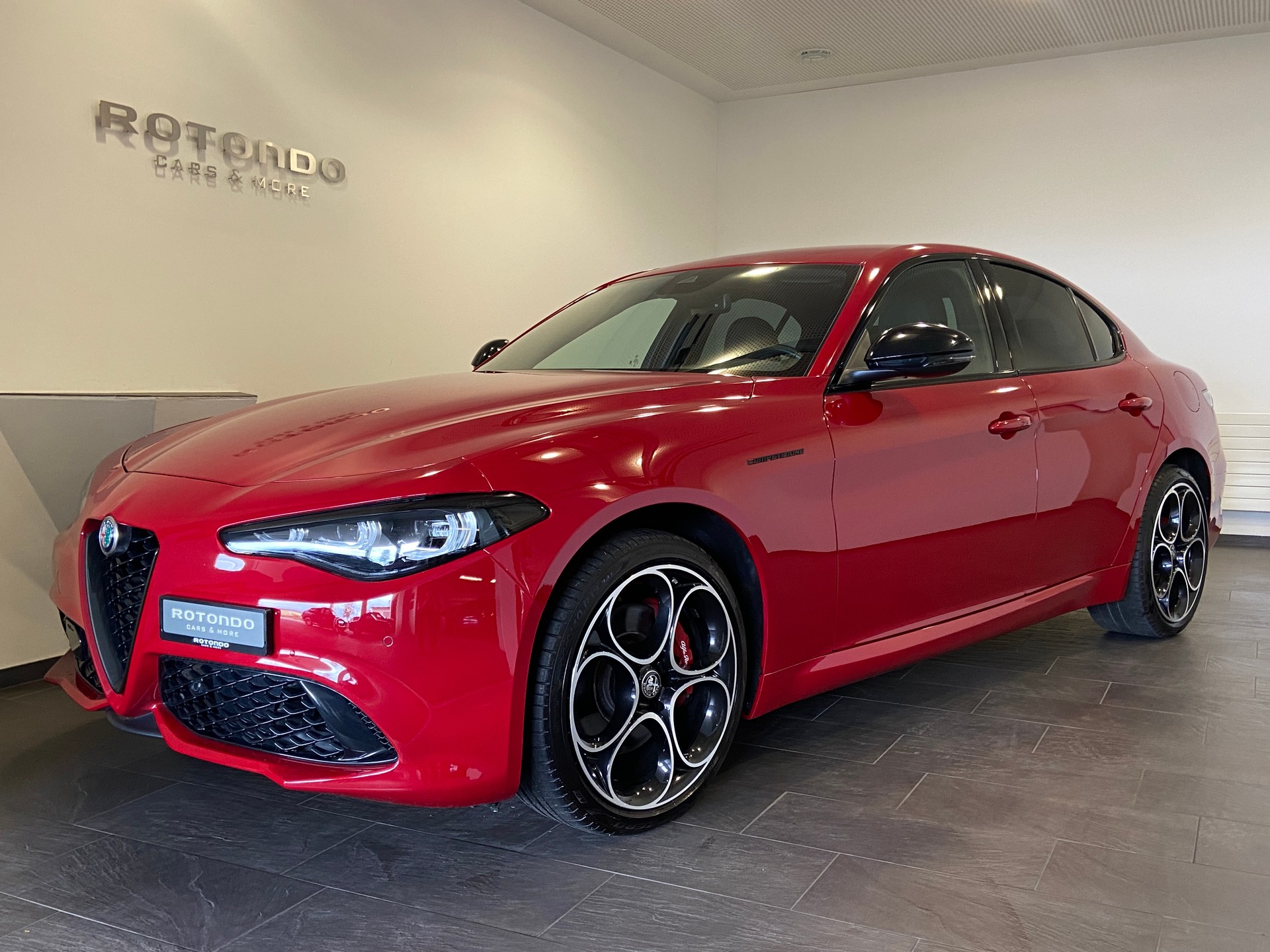 ALFA ROMEO Giulia 2.0 Competizione Q4 AT8-image-0