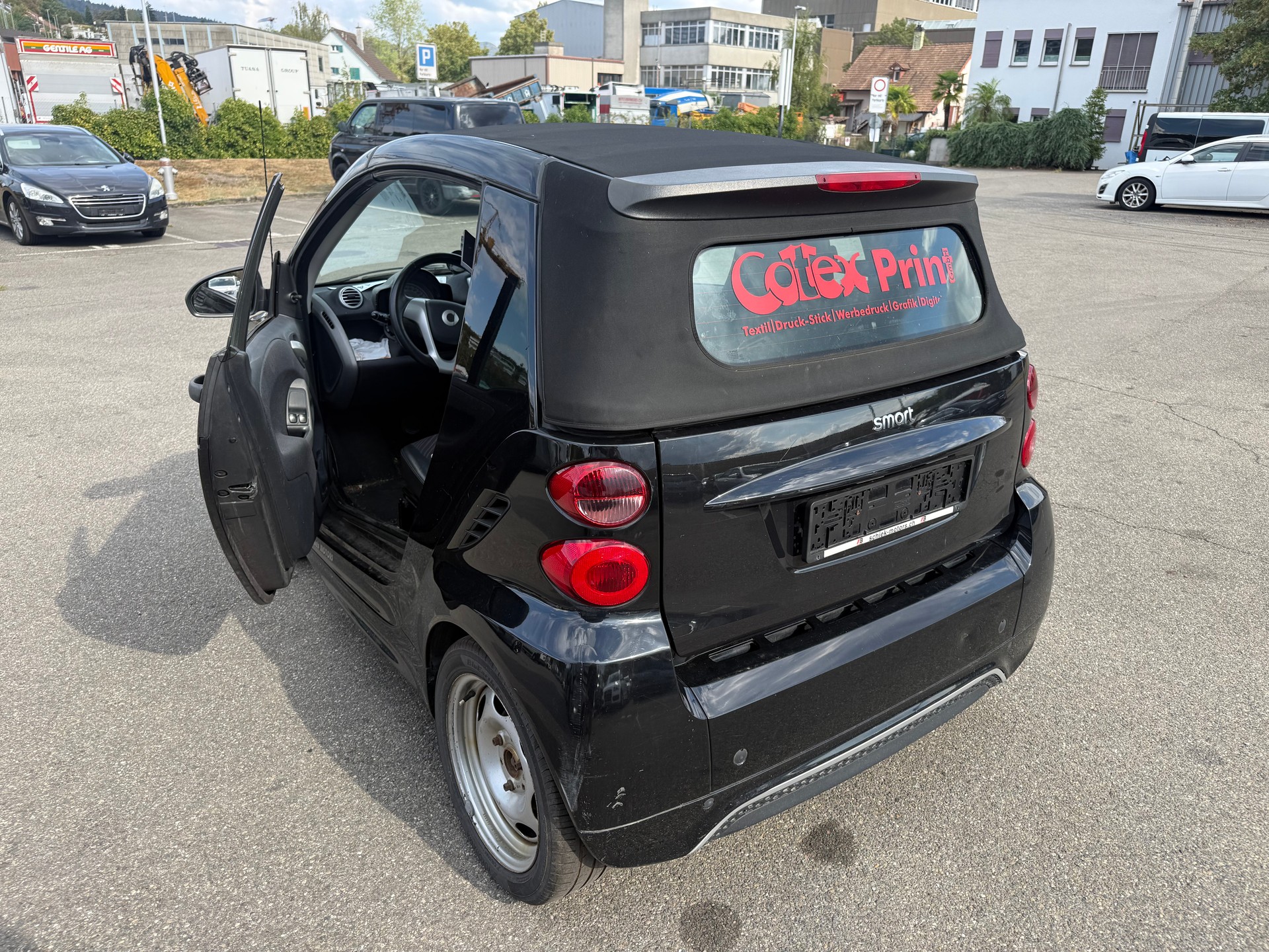 SMART FORTWO-image-3