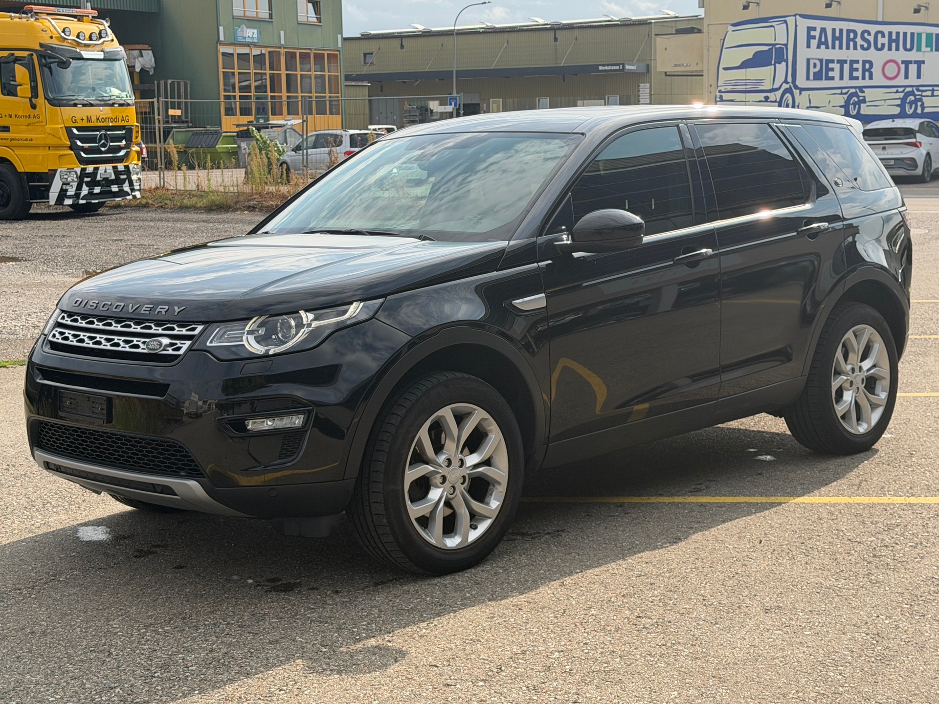 LAND ROVER Discovery Sport 2.0 TD4 Pure AT9-image-2