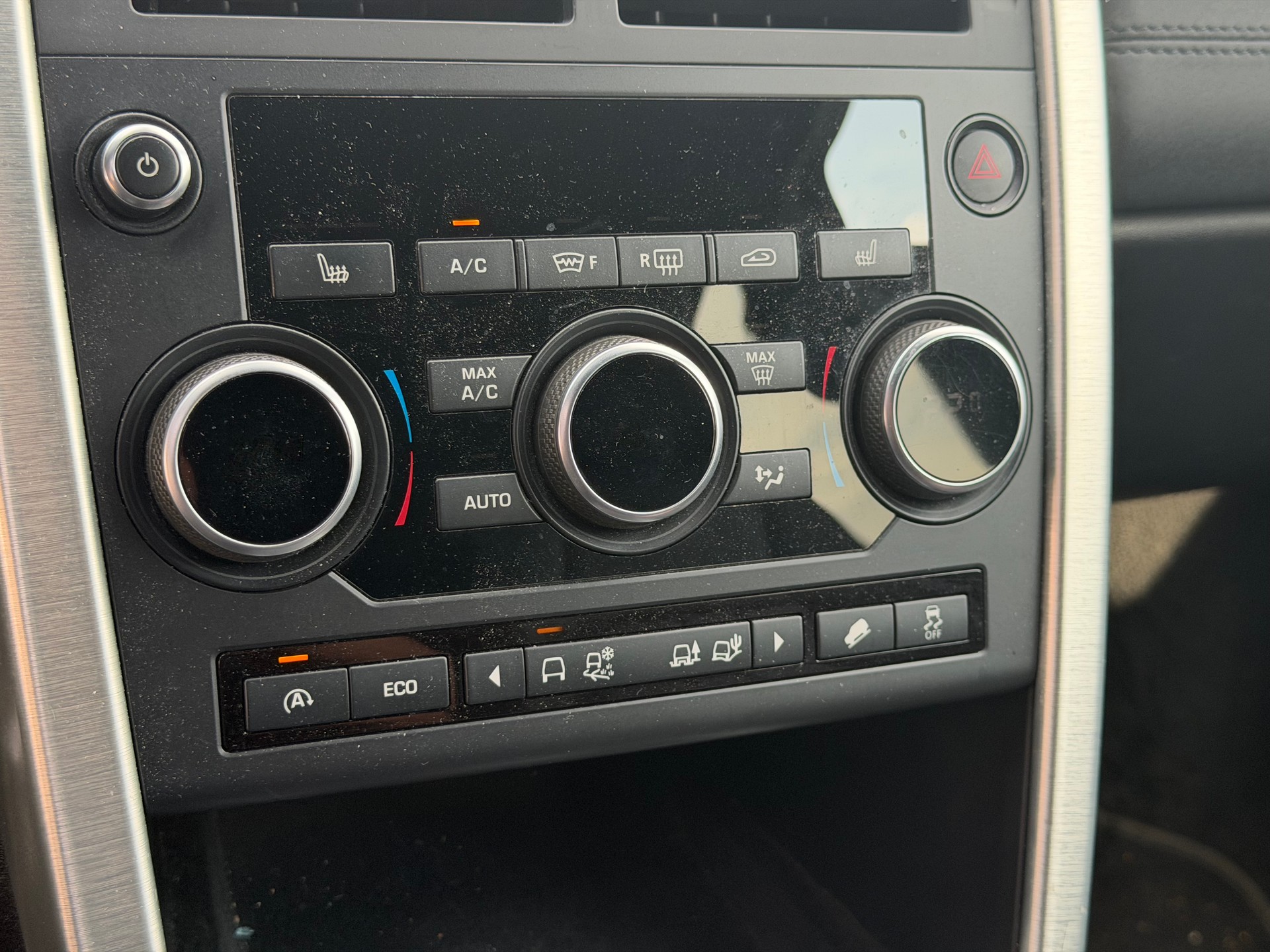 LAND ROVER Discovery Sport 2.0 TD4 Pure AT9-image-12