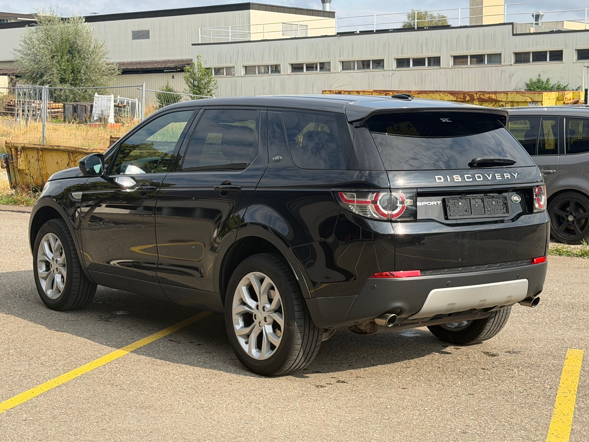 LAND ROVER Discovery Sport 2.0 TD4 Pure AT9-image-3