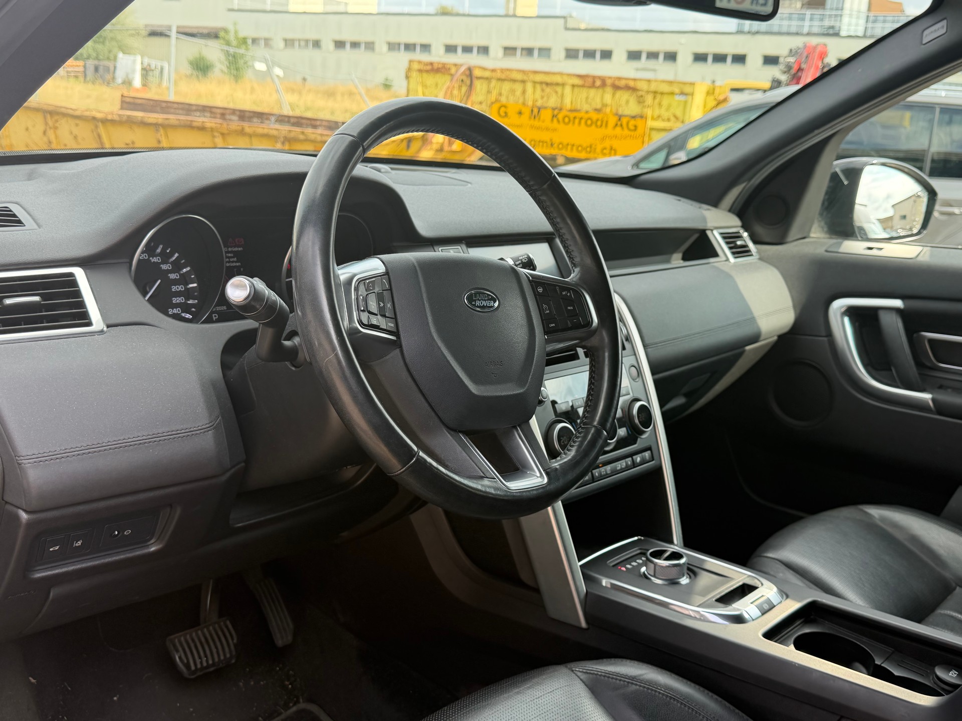 LAND ROVER Discovery Sport 2.0 TD4 Pure AT9-image-7