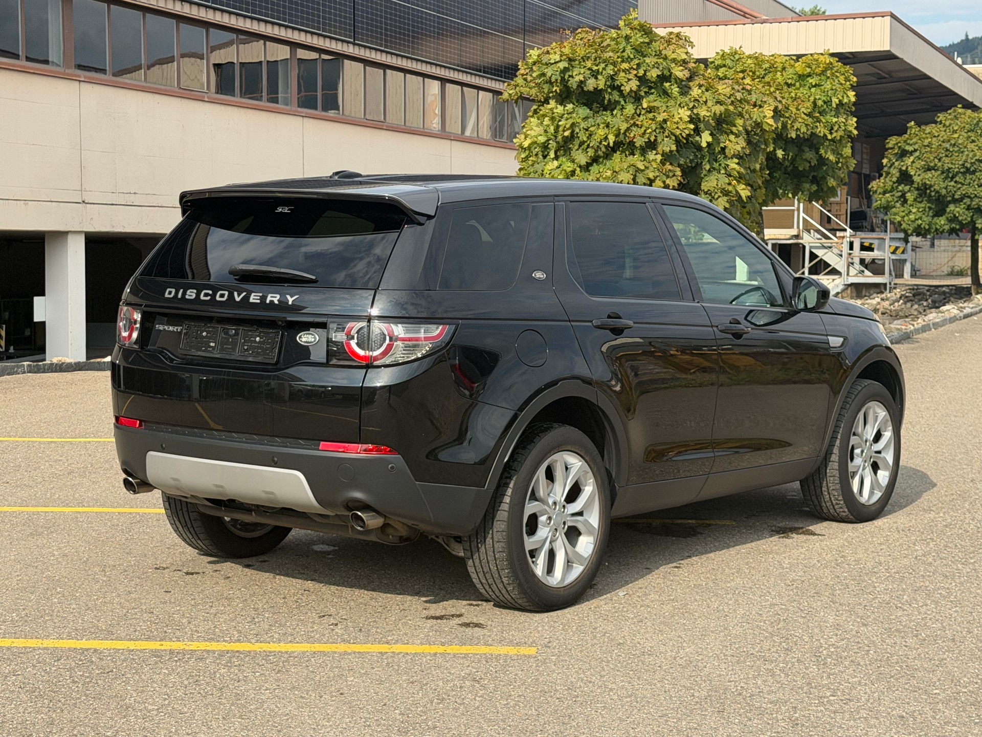 LAND ROVER Discovery Sport 2.0 TD4 Pure AT9-image-5