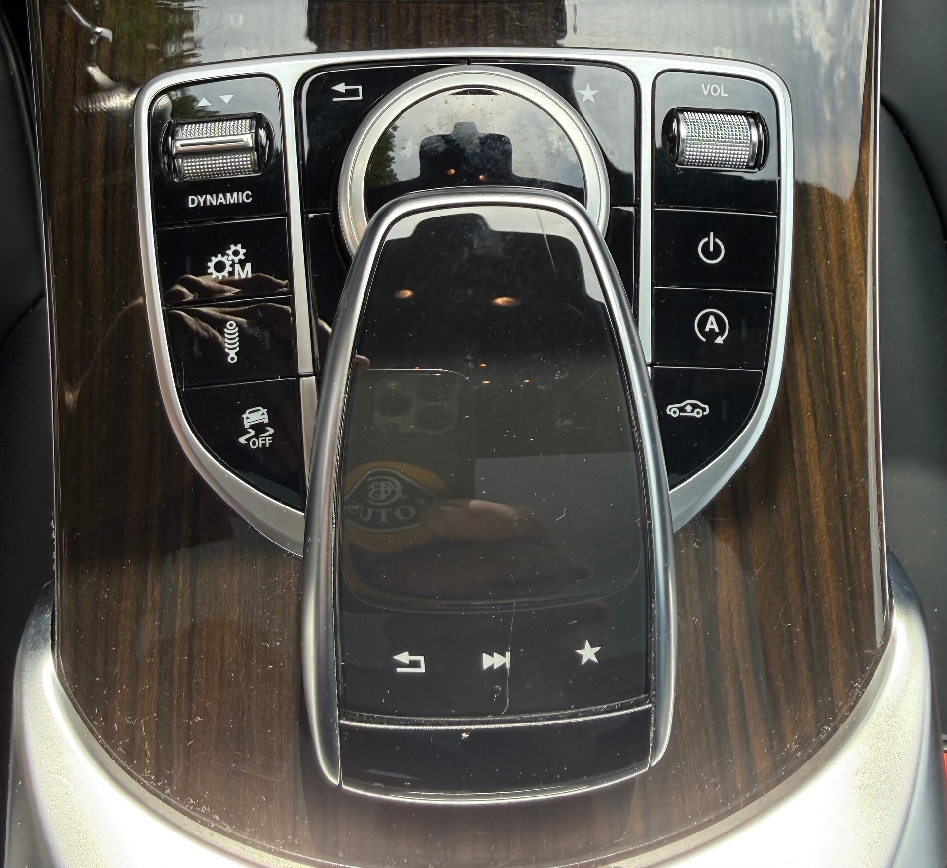 MERCEDES-BENZ GLC 63 AMG 4Matic+ 9G-Tronic-image-10