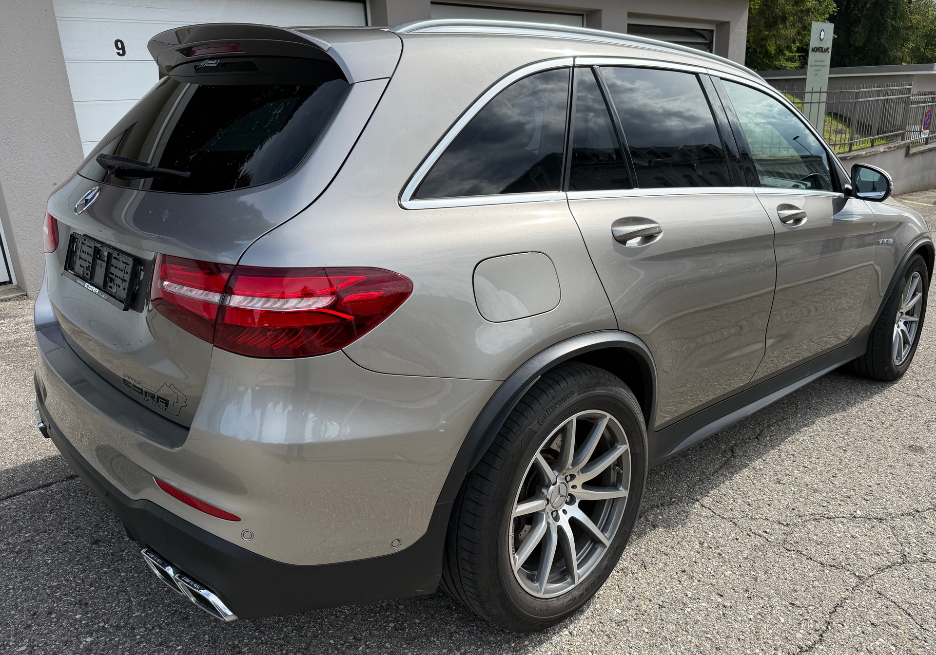 MERCEDES-BENZ GLC 63 AMG 4Matic+ 9G-Tronic-image-3