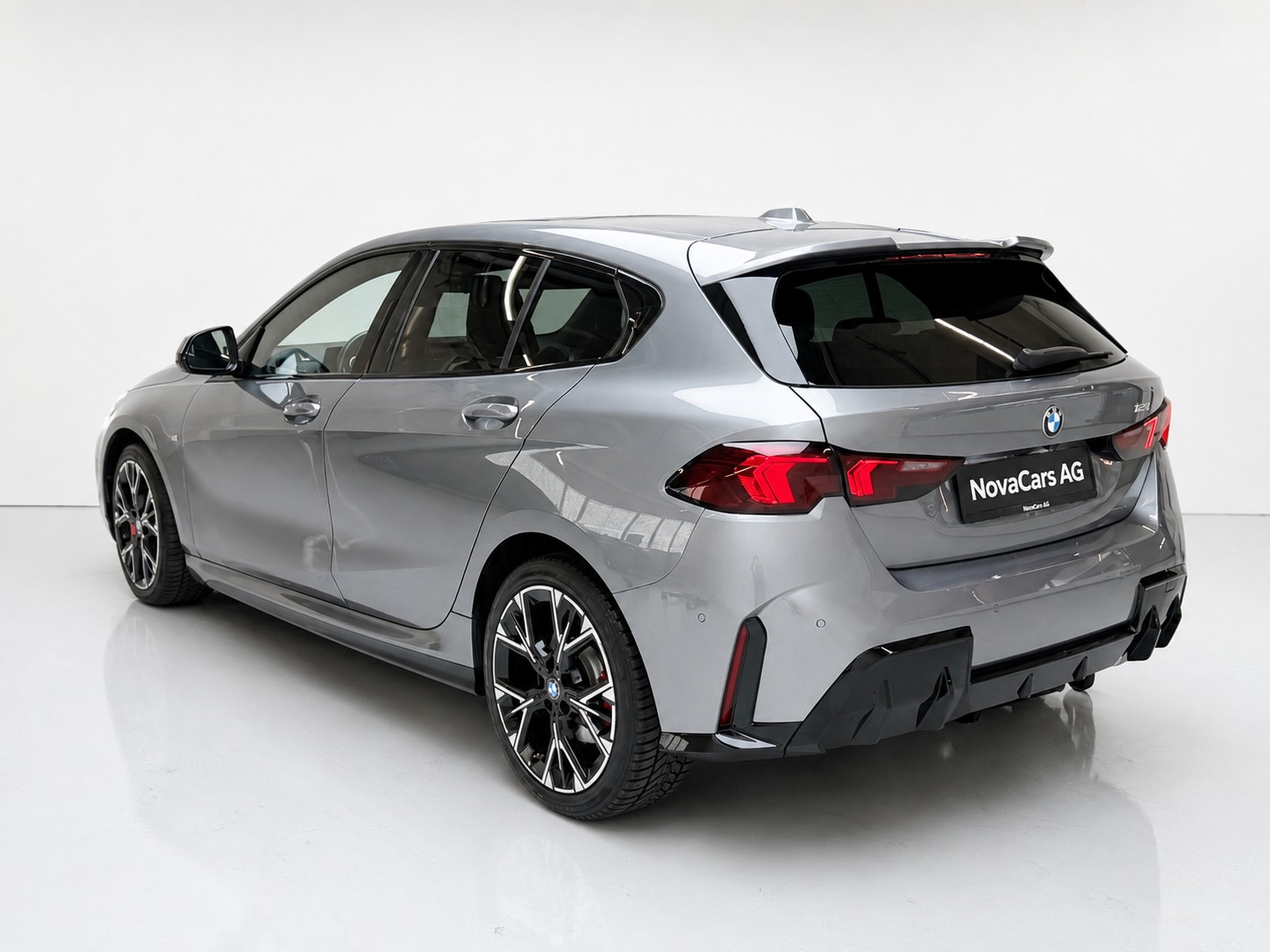 BMW 120 M Sport Pro Steptronic-showroom-element-3