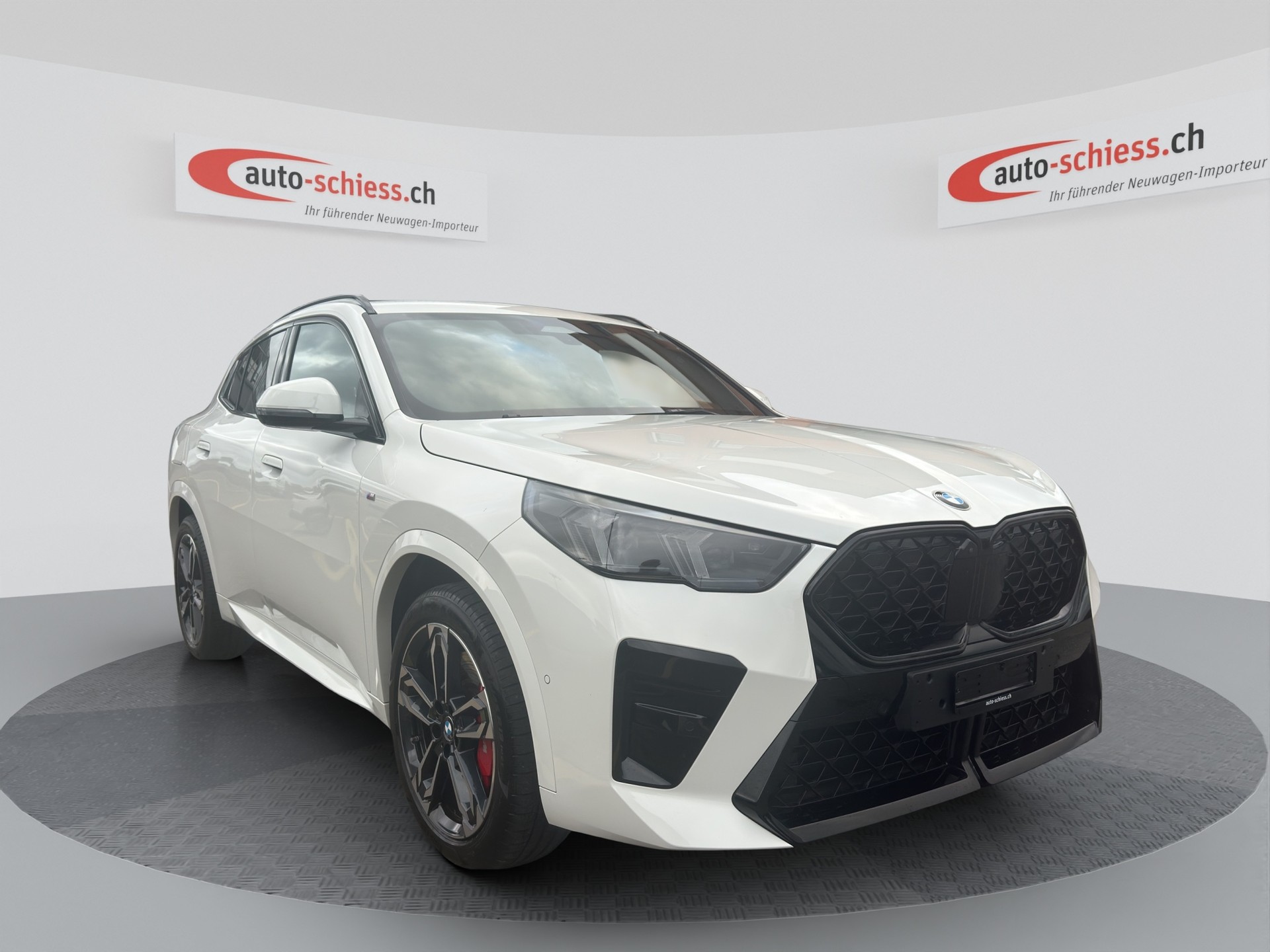 BMW X2 sDrive 20i 48V M Sport Pro Shadow Line-image-0