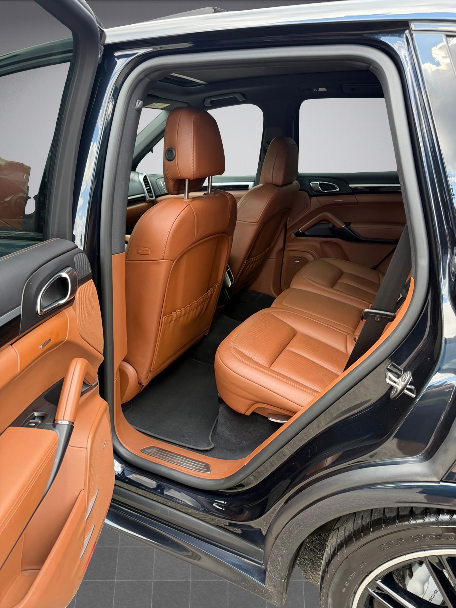 PORSCHE Cayenne S Diesel * GTS Paket * Facelift * V8 *-image-9
