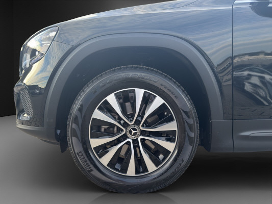 MERCEDES-BENZ GLB 200 Style 4M-image-6