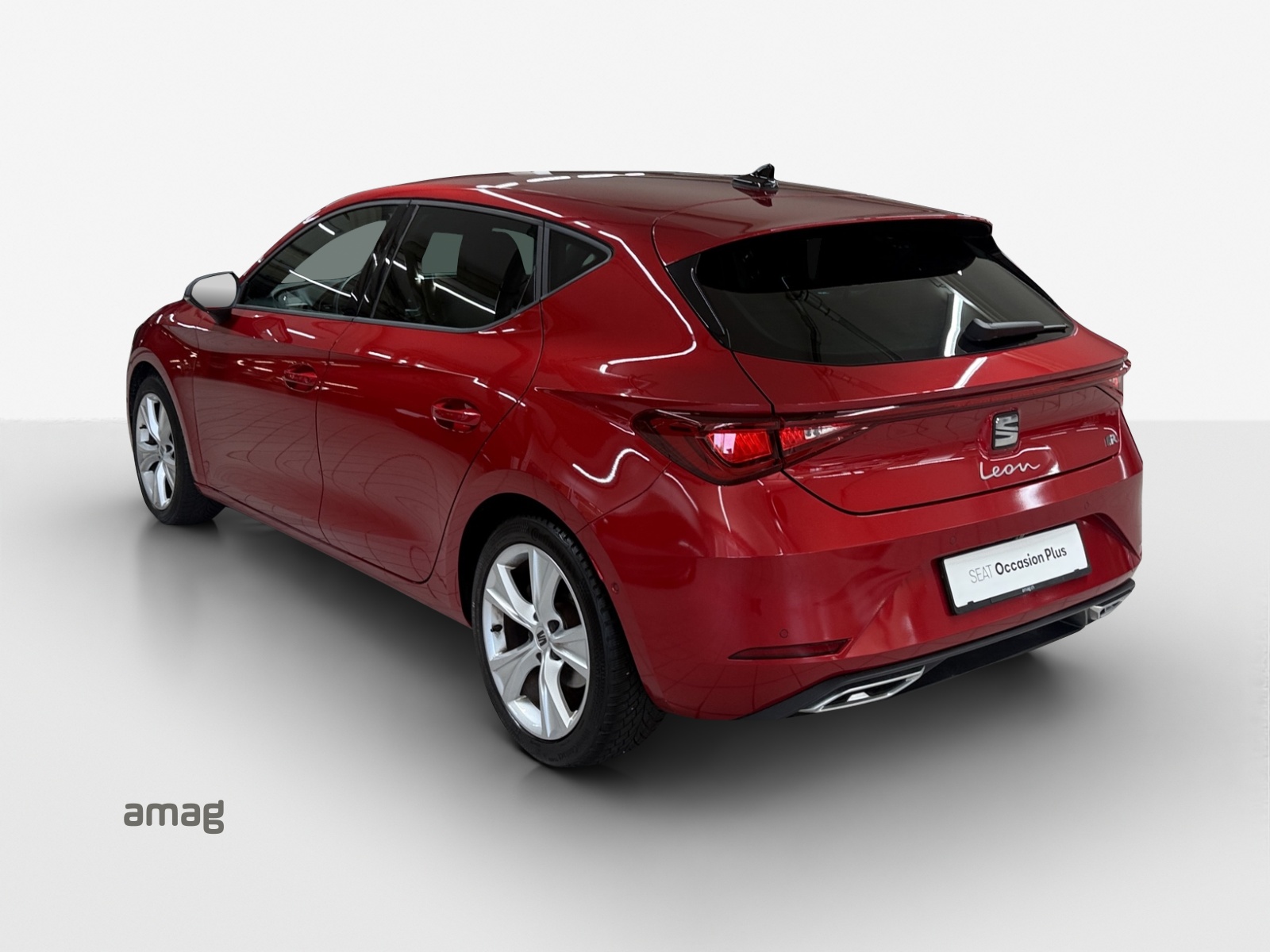 SEAT Leon 1.5 eTSI mHEV DSG FR-image-2
