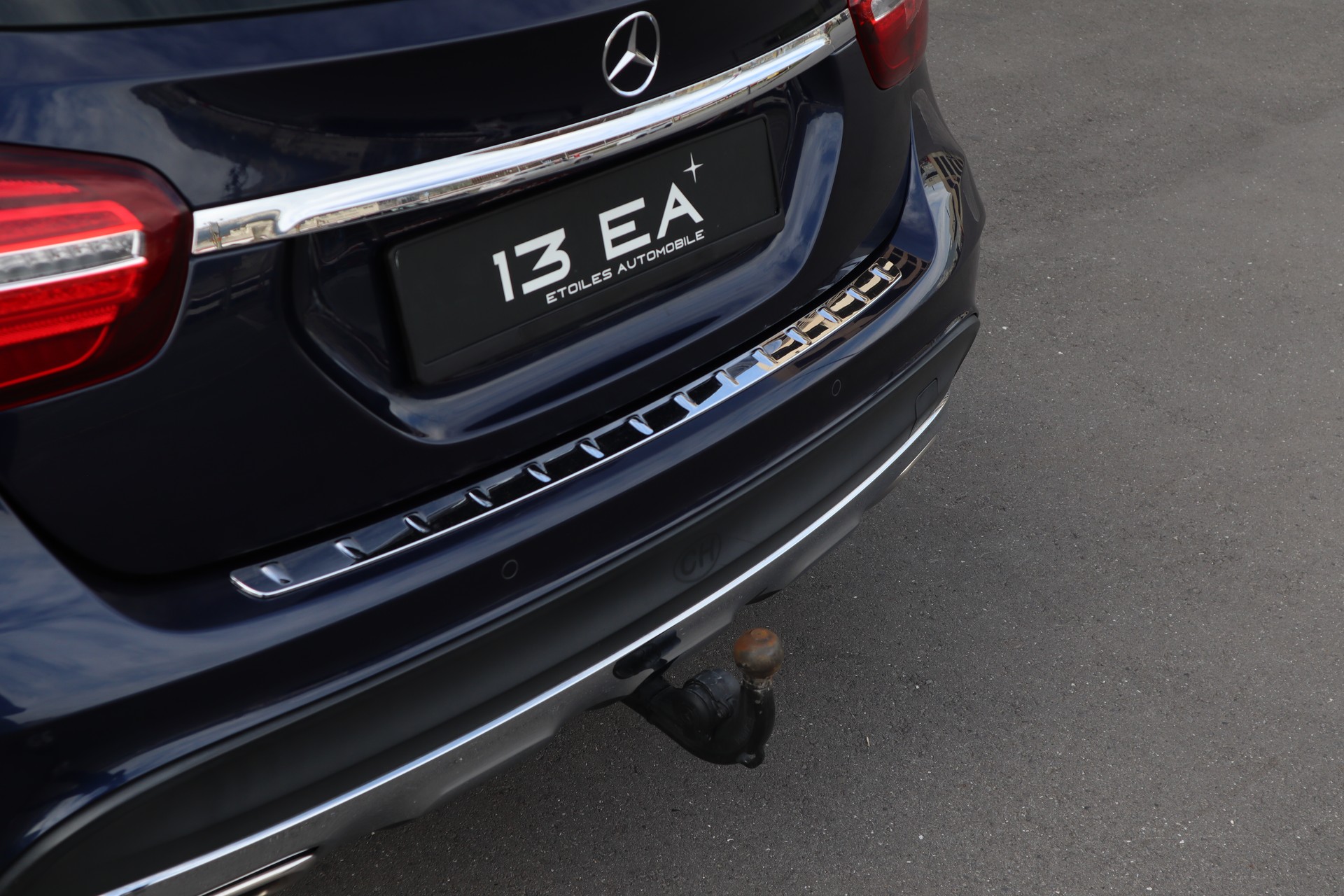 MERCEDES-BENZ GLA 250 AMG Line 4Matic 7G-DCT-image-7