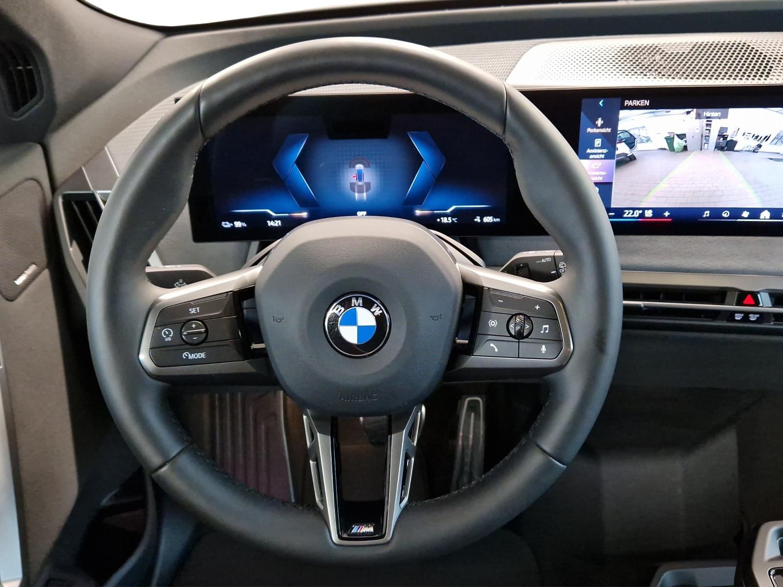 BMW iX xDrive60 M Sport Pro-image-12