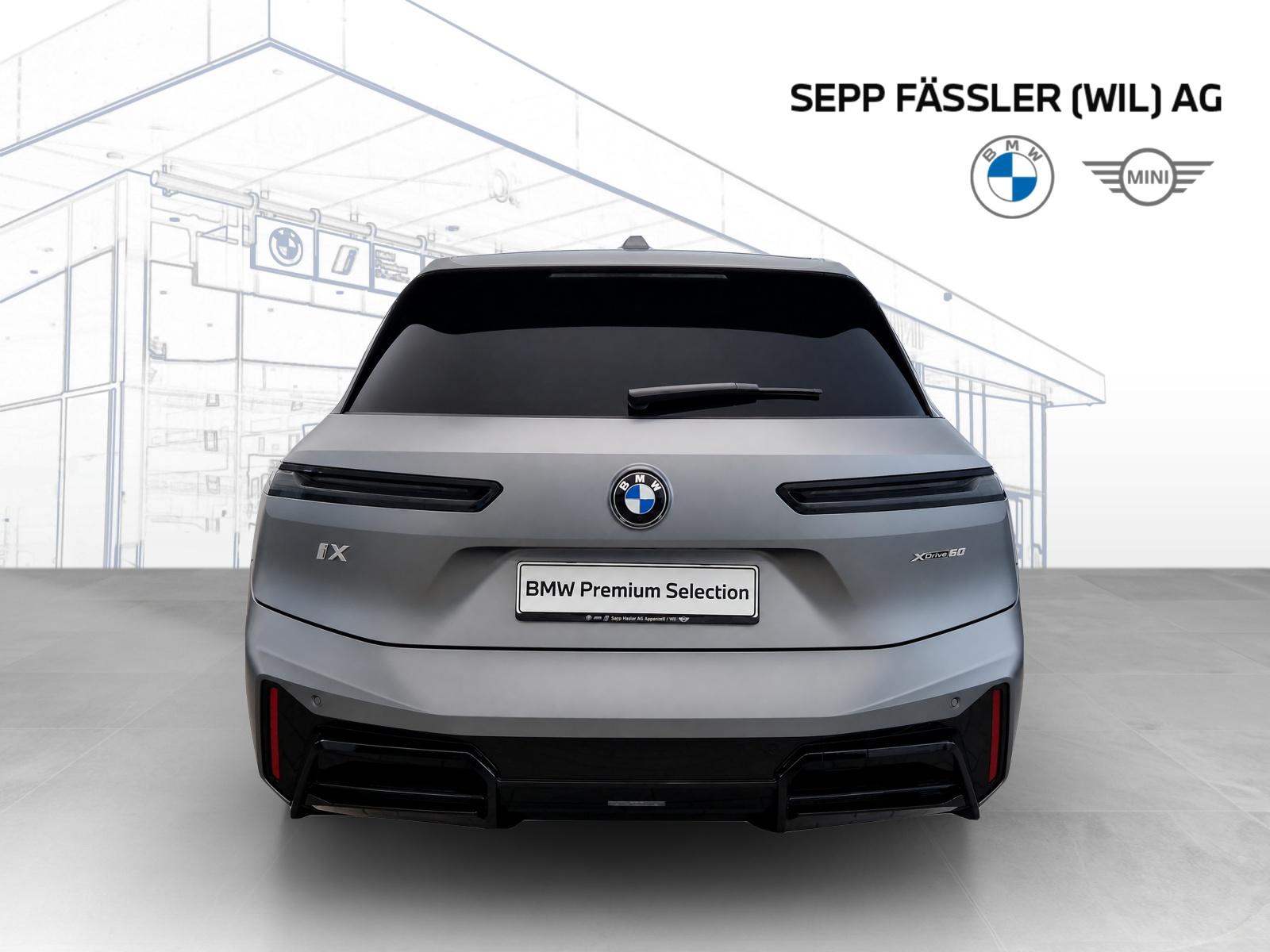 BMW iX xDrive60 M Sport Pro-image-3