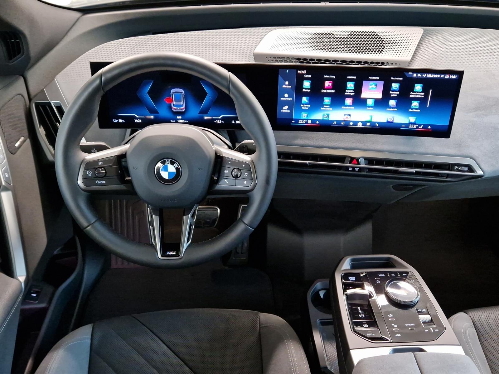 BMW iX xDrive60 M Sport Pro-image-13