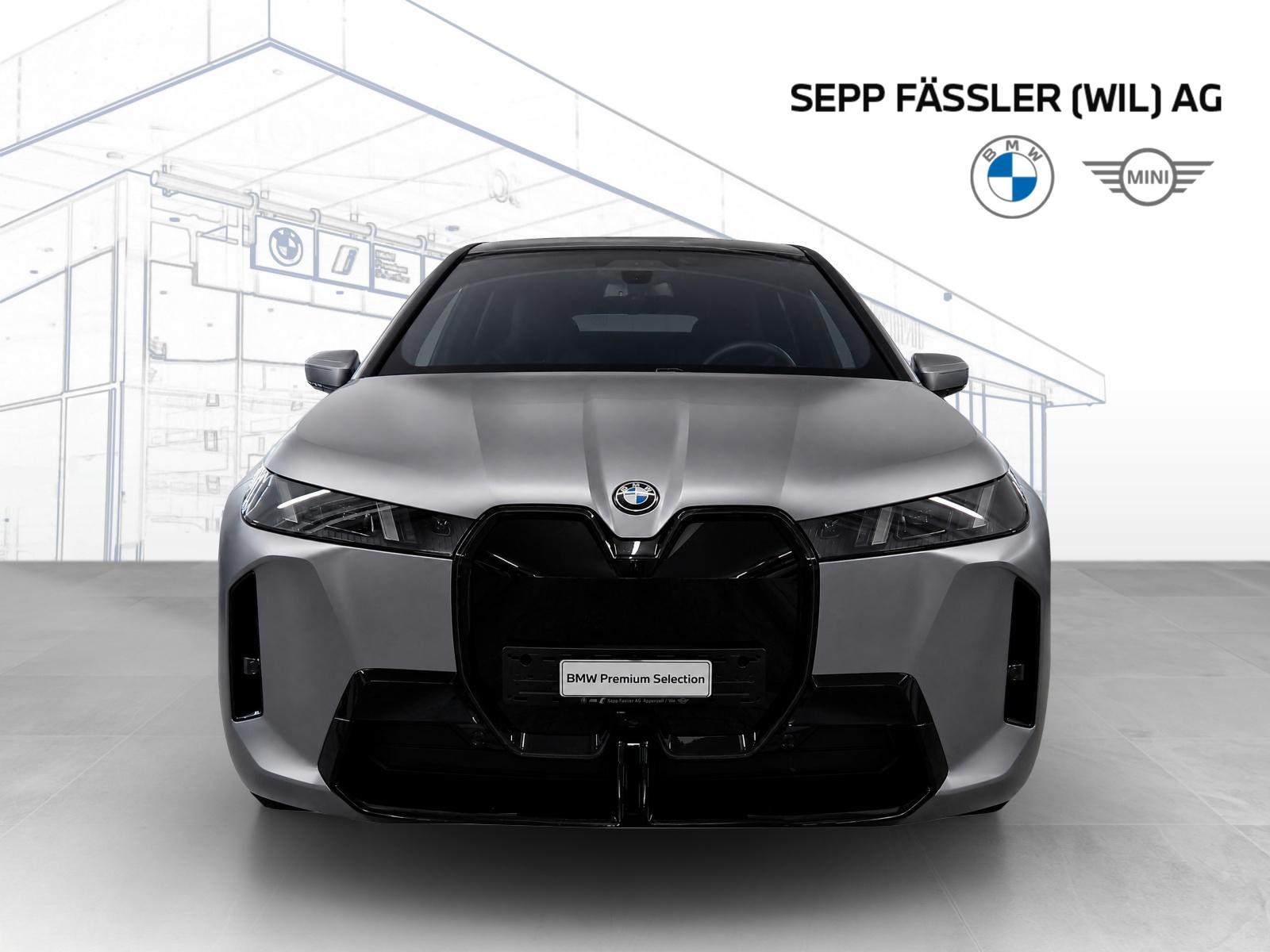 BMW iX xDrive60 M Sport Pro-image-8