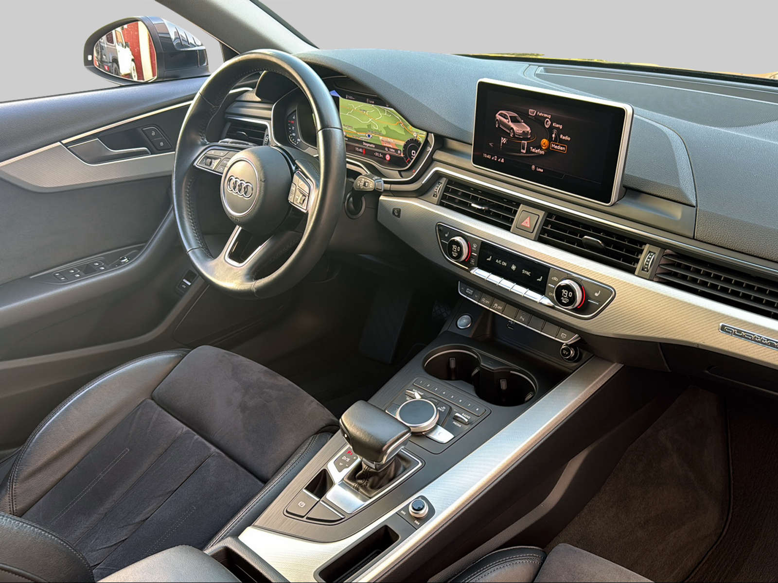 AUDI A4 Avant 2.0 TDI Sport quattro S-tronic-image-12