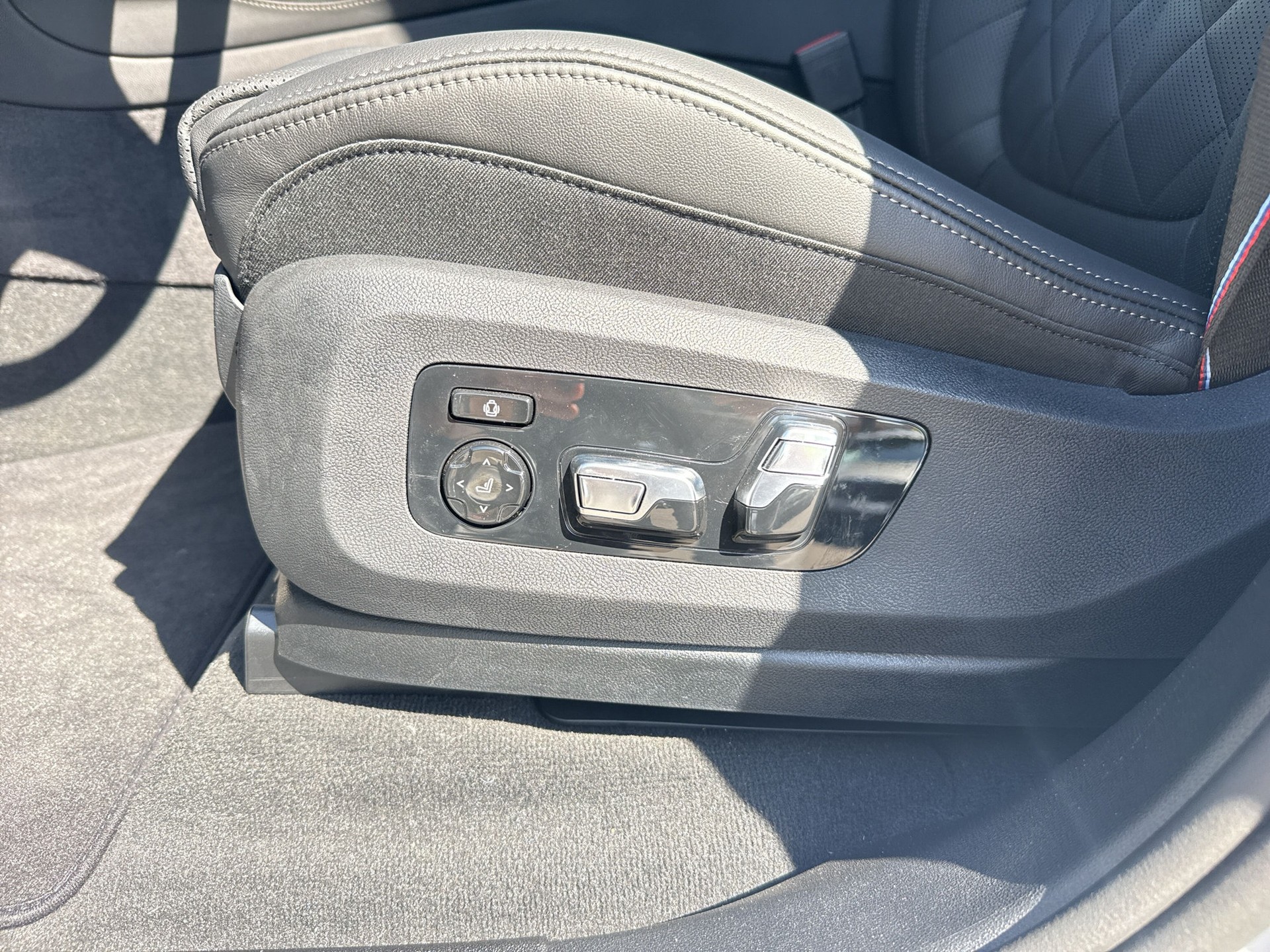 BMW X5 xDrive 48V 30d M Sport Pro Steptronic-image-18
