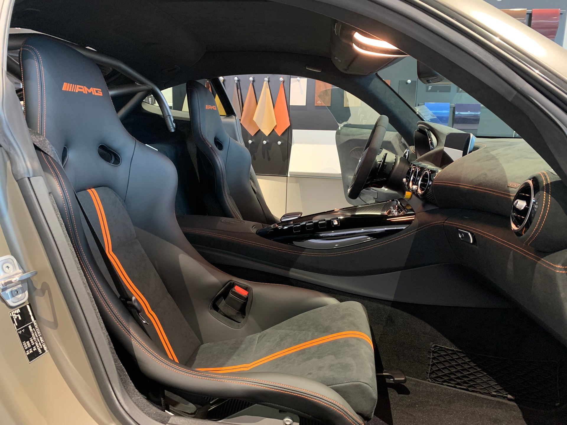 MERCEDES-BENZ AMG GT Black Series-image-3