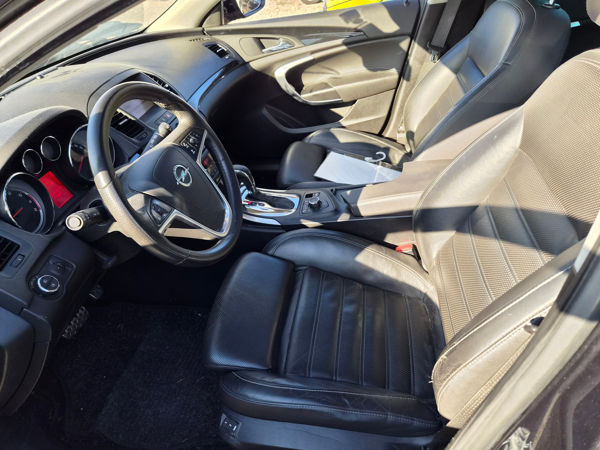 OPEL Insignia ST 2.0 Turbo Edition 4WD Aut.-image-9