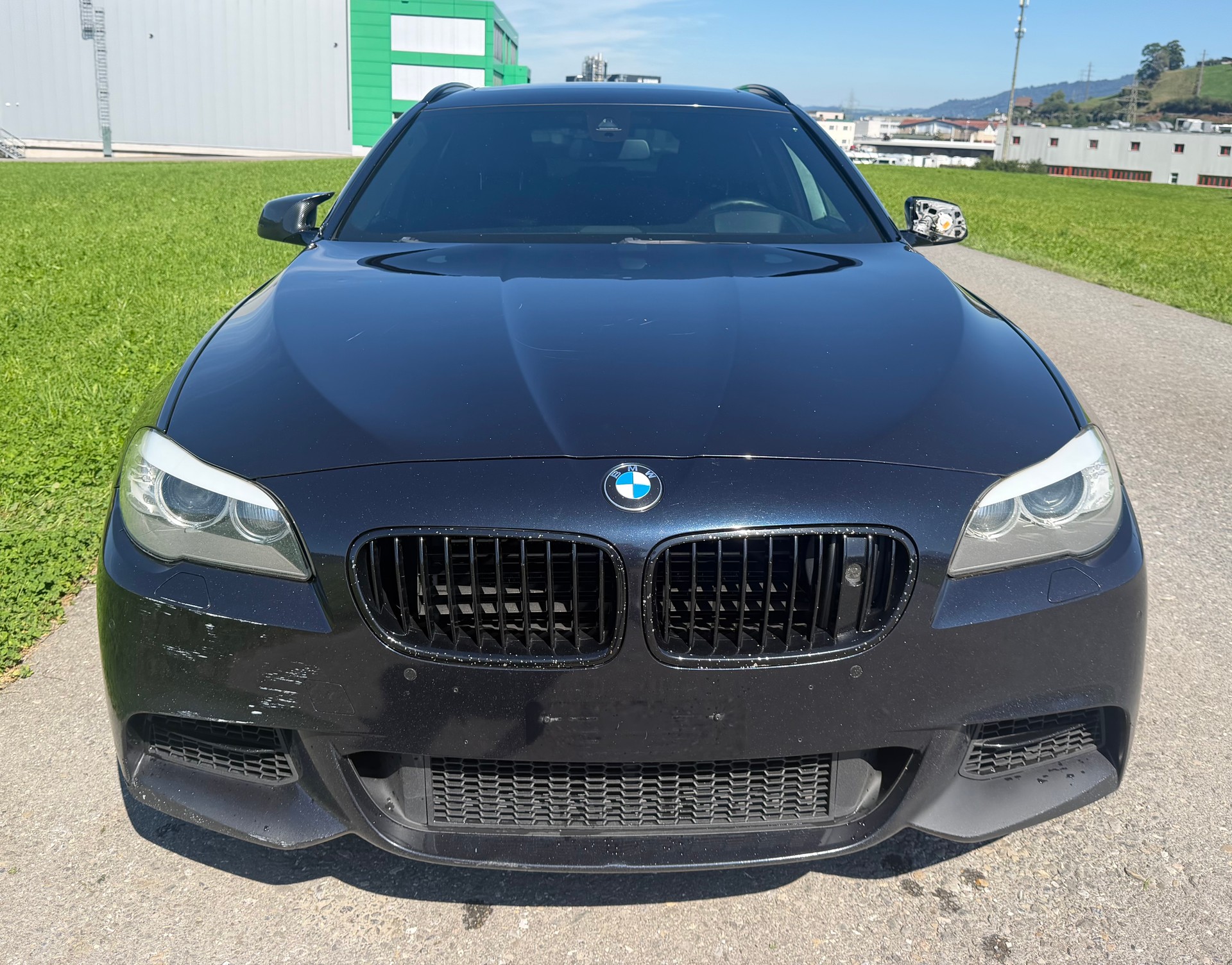 BMW M550d xDrive Touring Steptronic-image-2