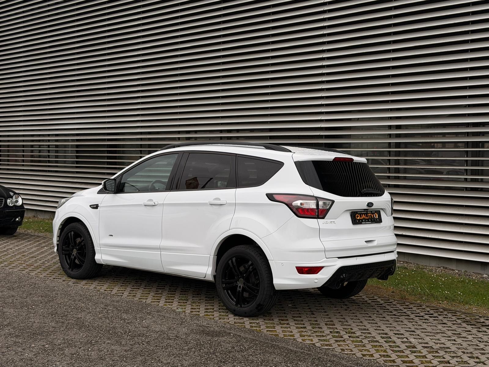 FORD Kuga 2.0 TDCi ST-LINE 4WD PowerShift-image-4