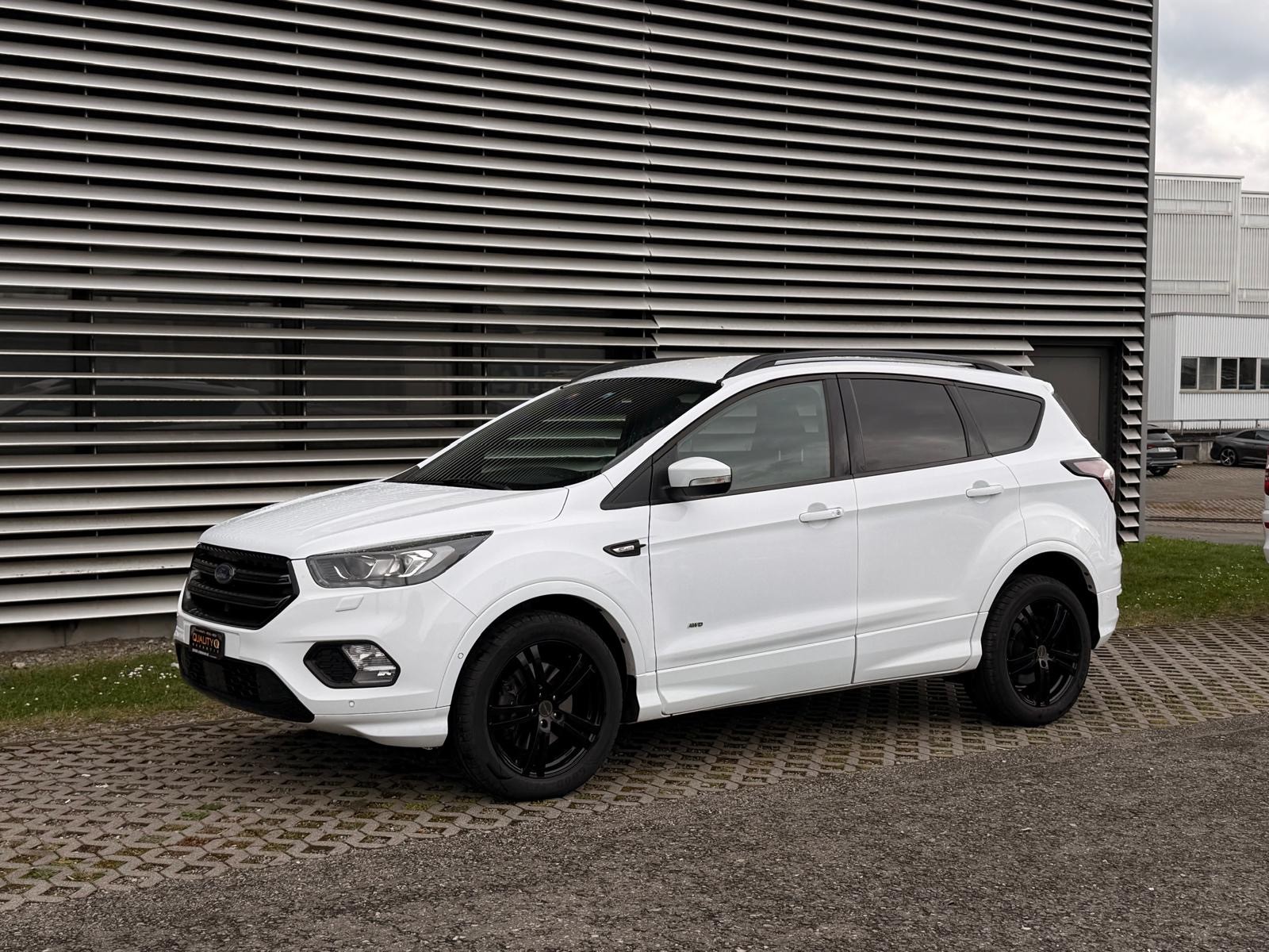 FORD Kuga 2.0 TDCi ST-LINE 4WD PowerShift-image-3