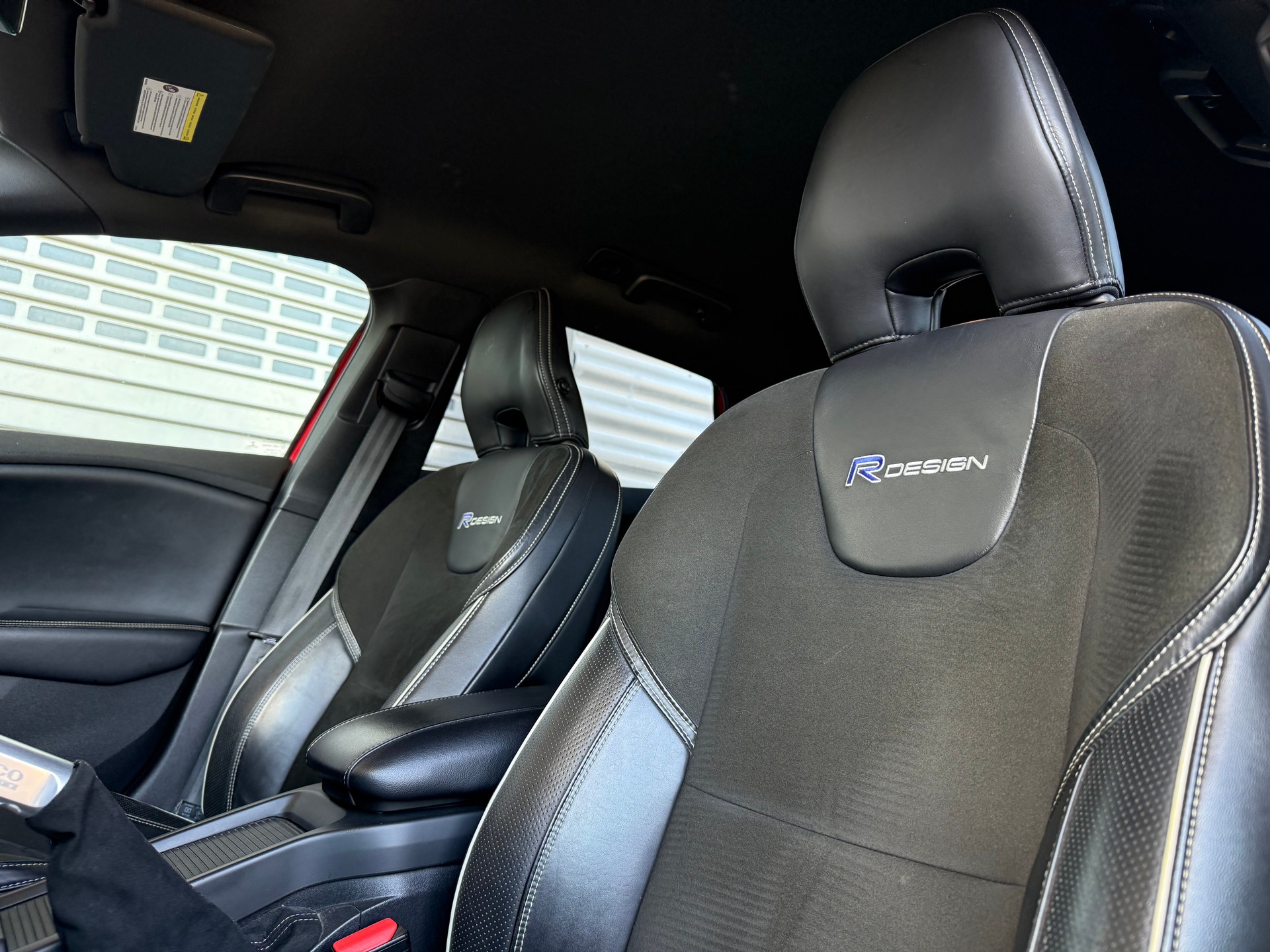 VOLVO V40 Sport200-image-11