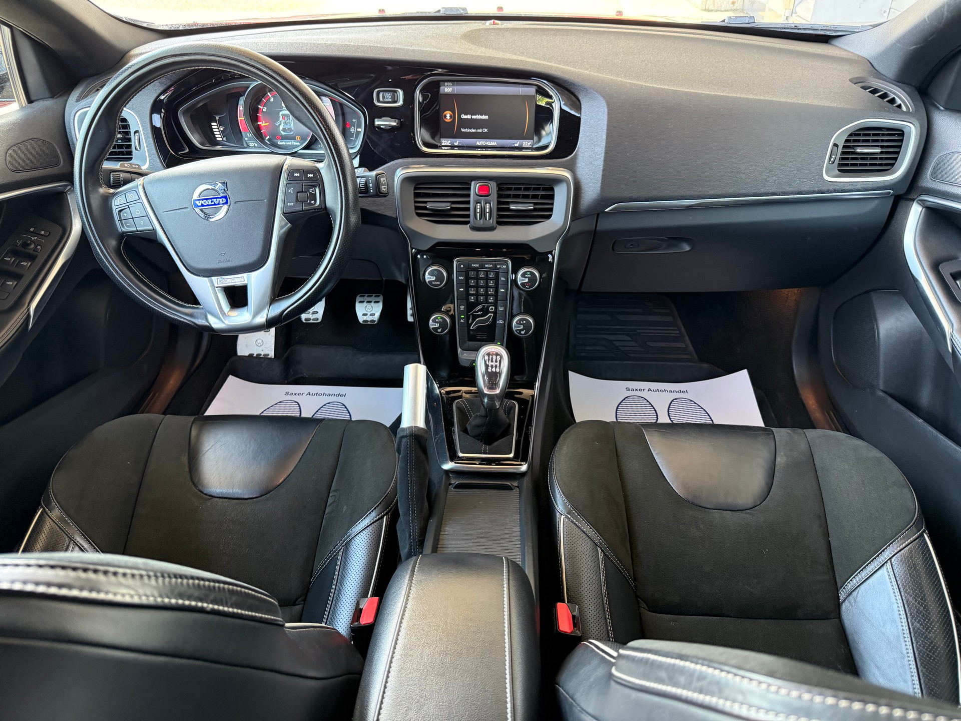 VOLVO V40 Sport200-image-5