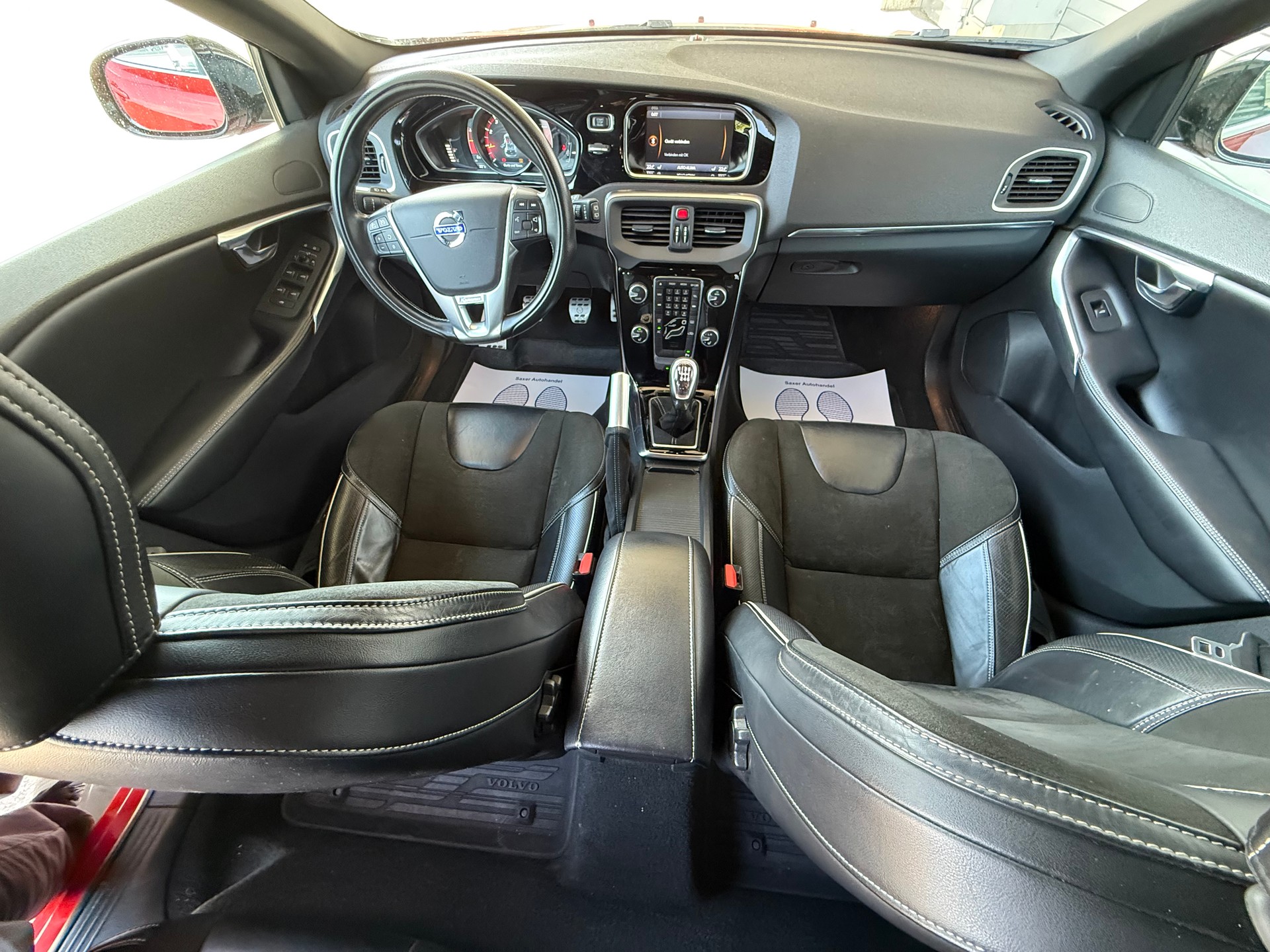 VOLVO V40 Sport200-image-6