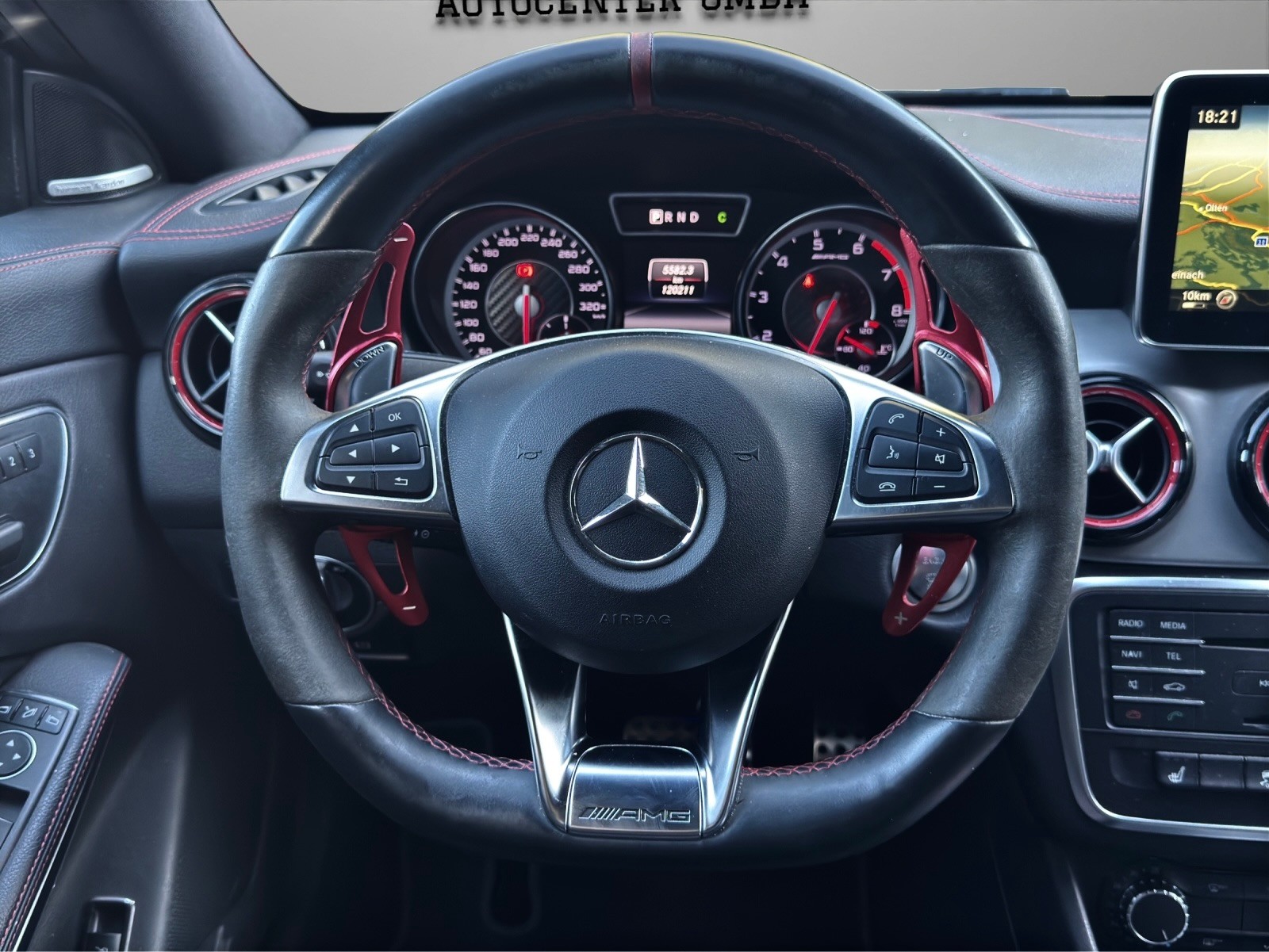 MERCEDES-BENZ CLA 45 AMG 4Matic Speedshift-image-9