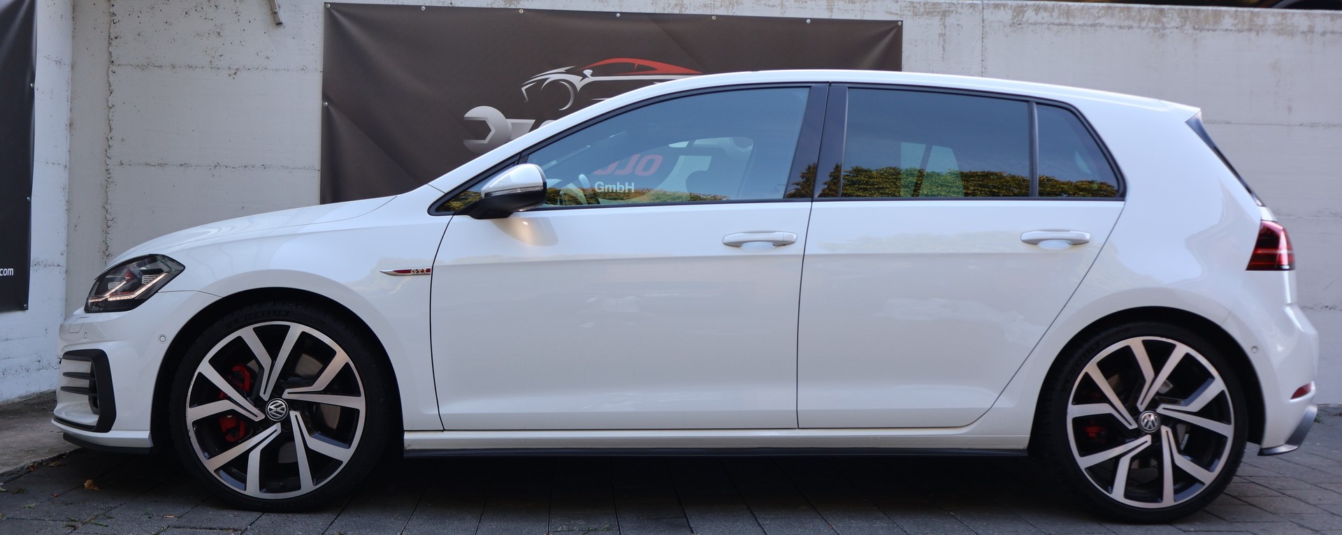 VW Golf 2.0 TSI GTI Performance DSG-image-4