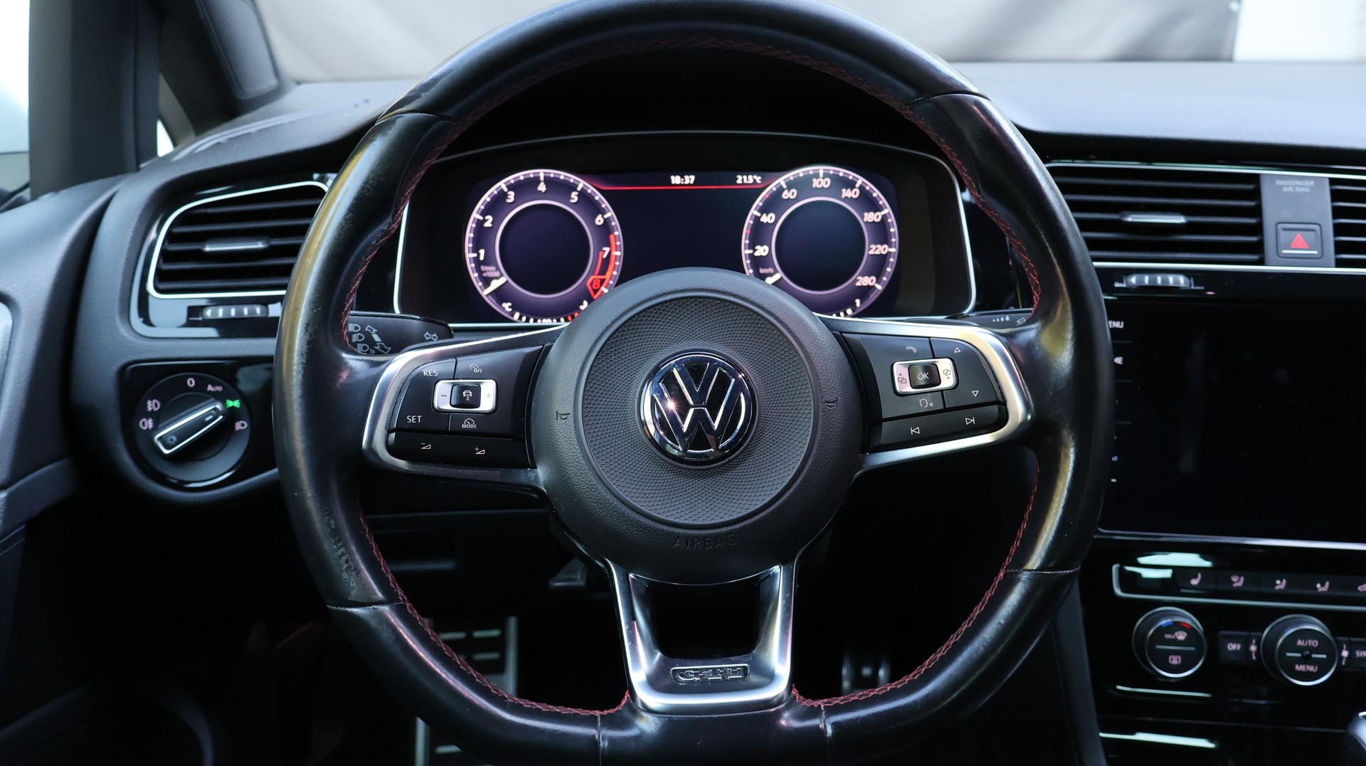 VW Golf 2.0 TSI GTI Performance DSG-image-14