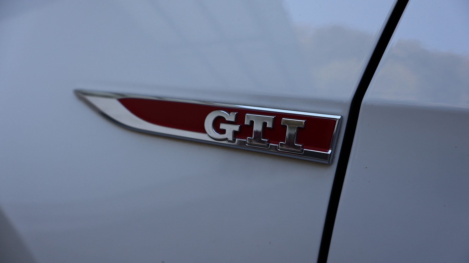 VW Golf 2.0 TSI GTI Performance DSG-image-10