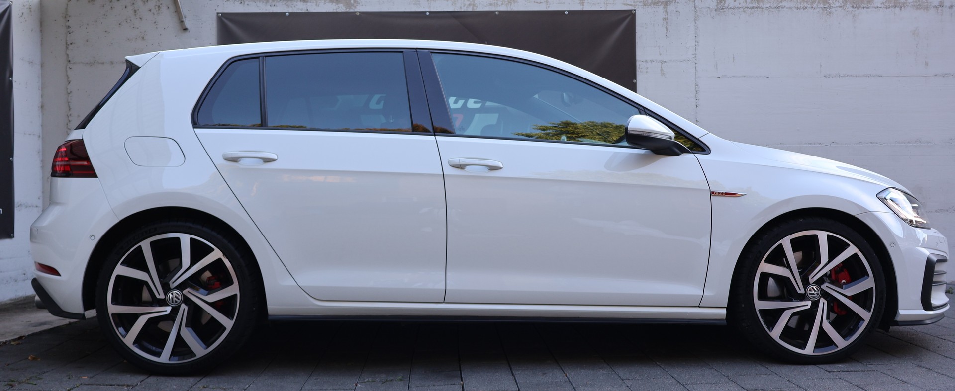 VW Golf 2.0 TSI GTI Performance DSG-image-3