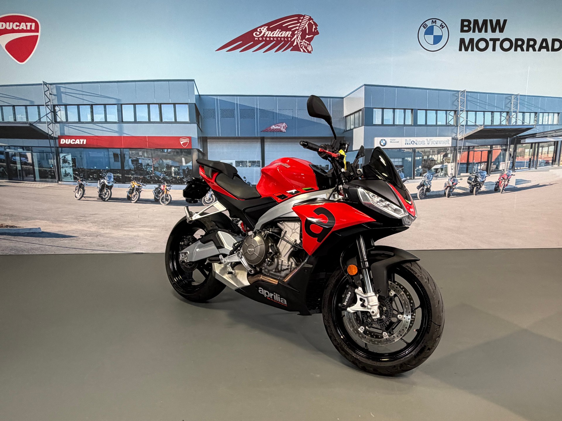 APRILIA Tuono 660