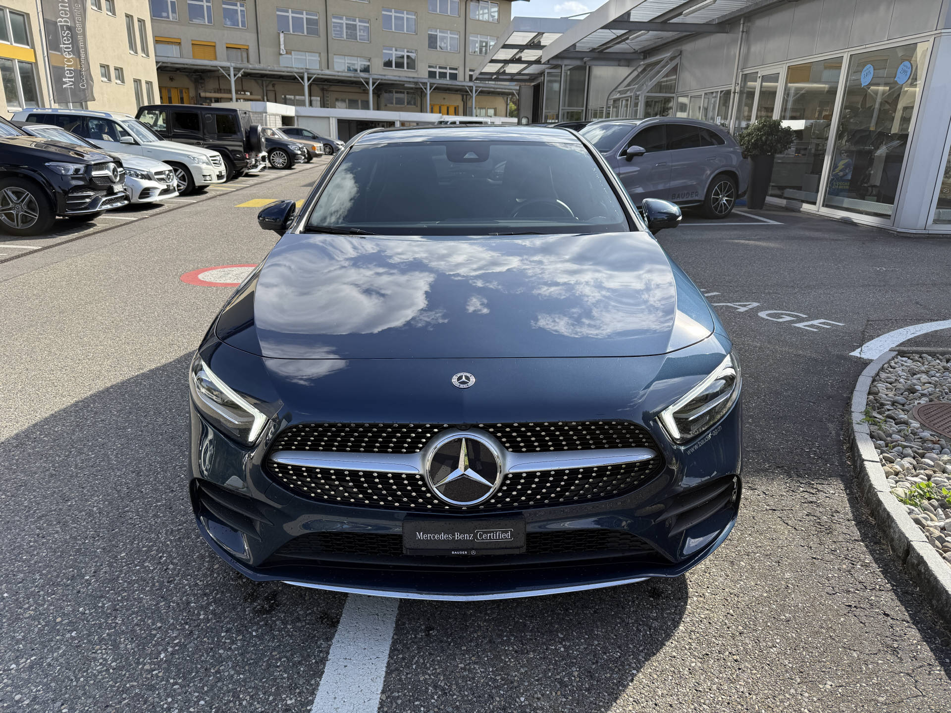 MERCEDES-BENZ A 200 AMG Line 4m-image-1