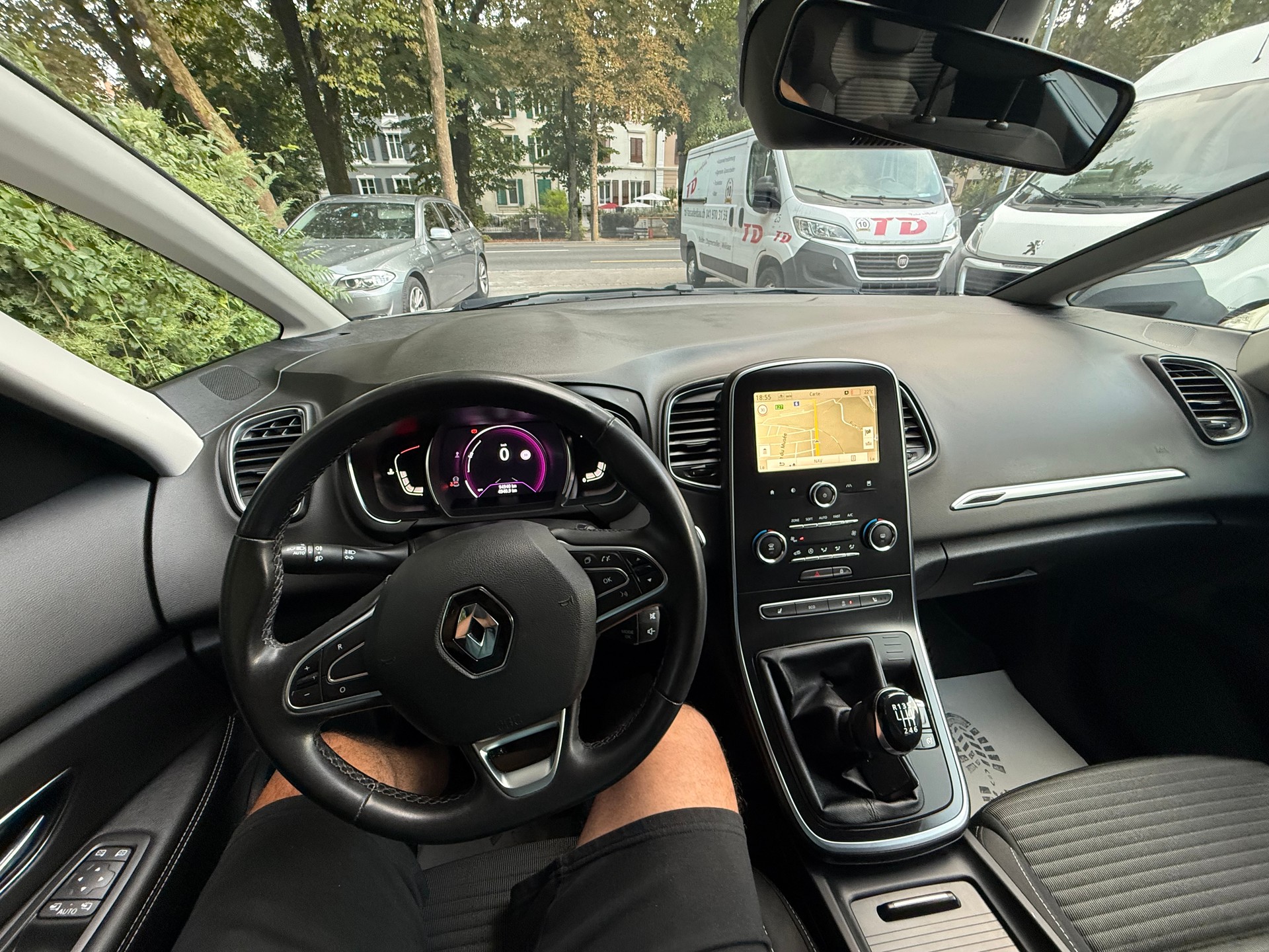 RENAULT Scénic 1.3 16V Turbo Business-image-1